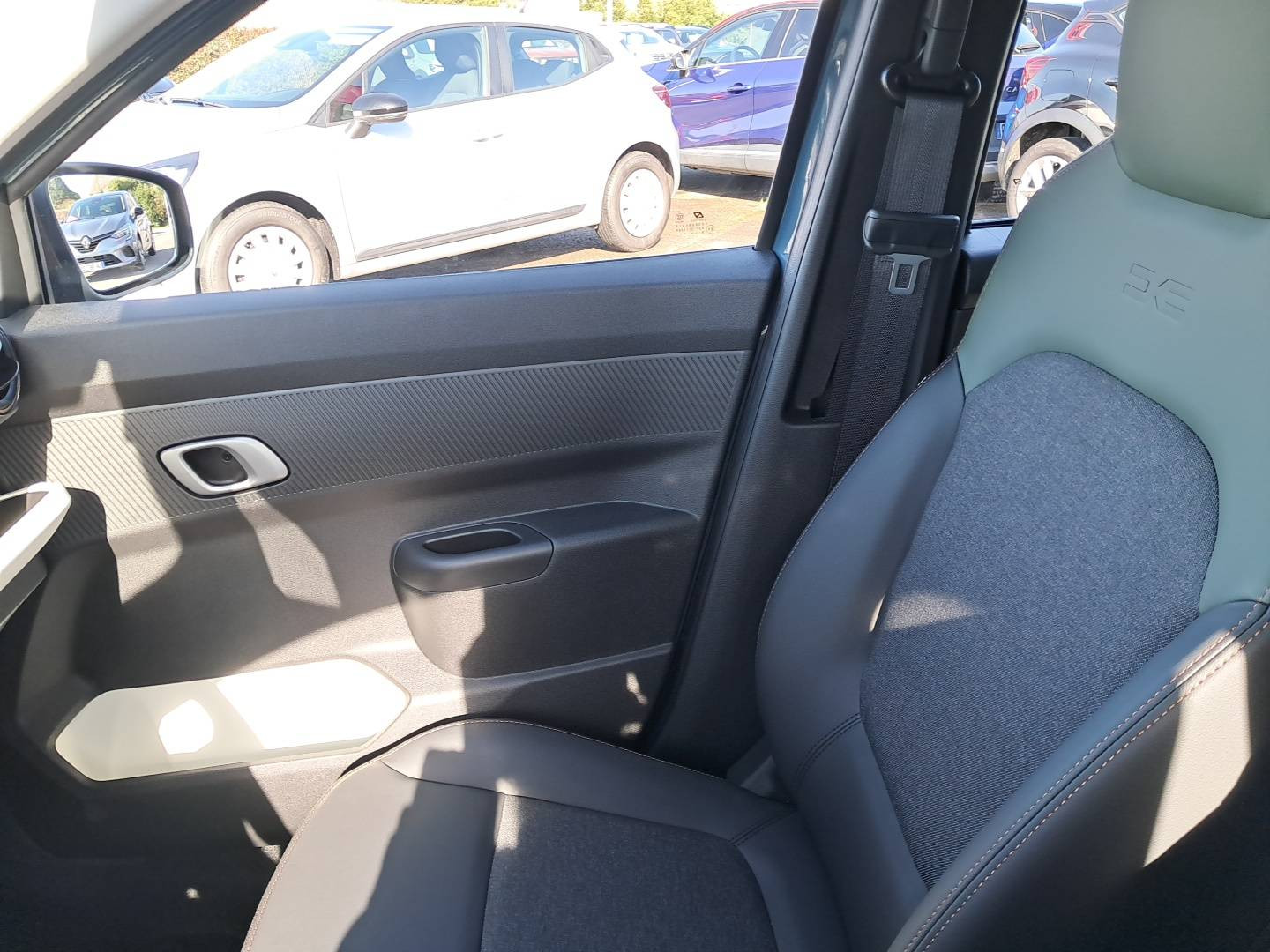 Vente en ligne Dacia Spring  electric 100 au prix de 18 990 €