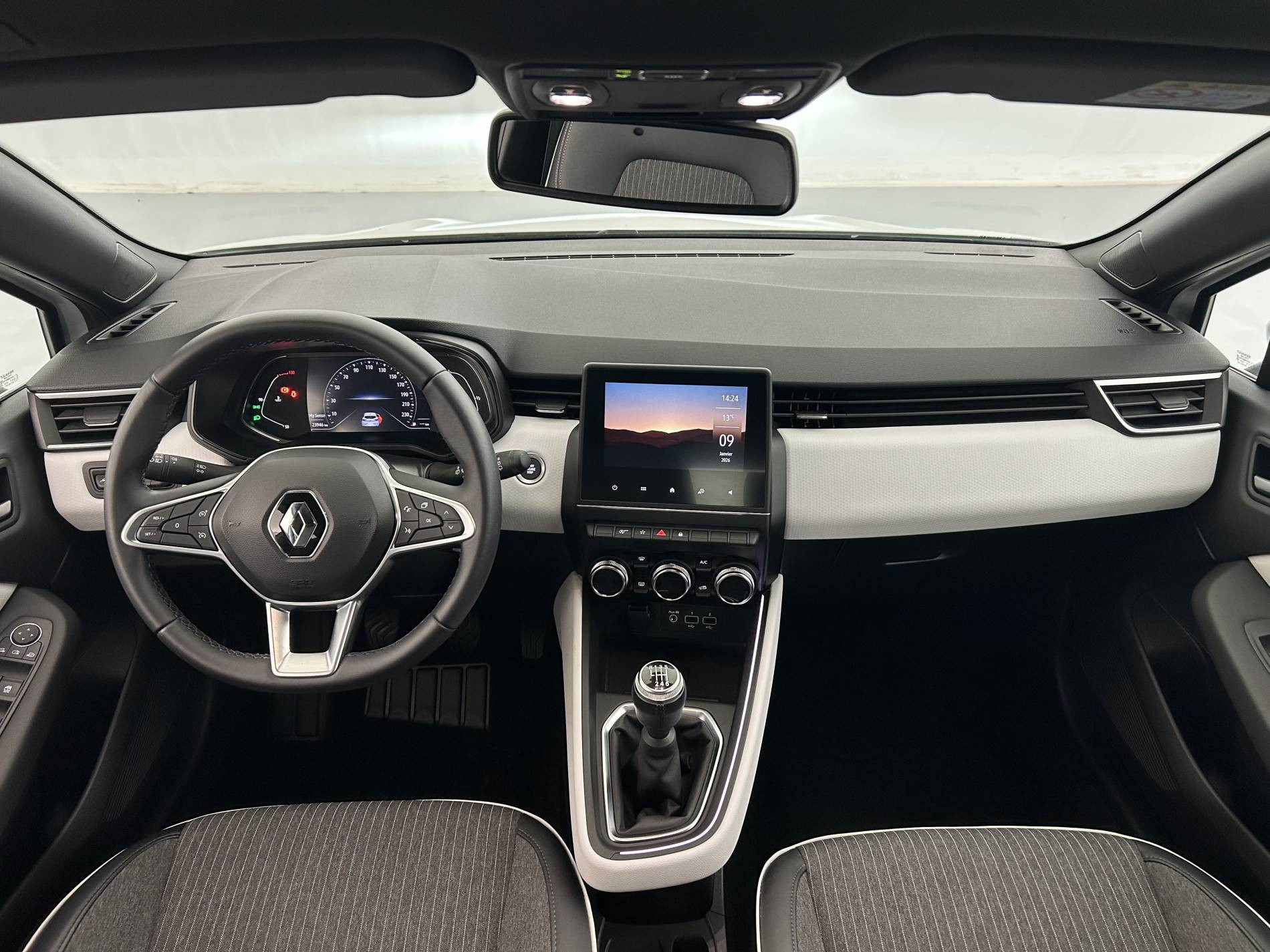 Vente en ligne Renault Clio 5 Clio TCe 90 - 21N au prix de 15 290 €