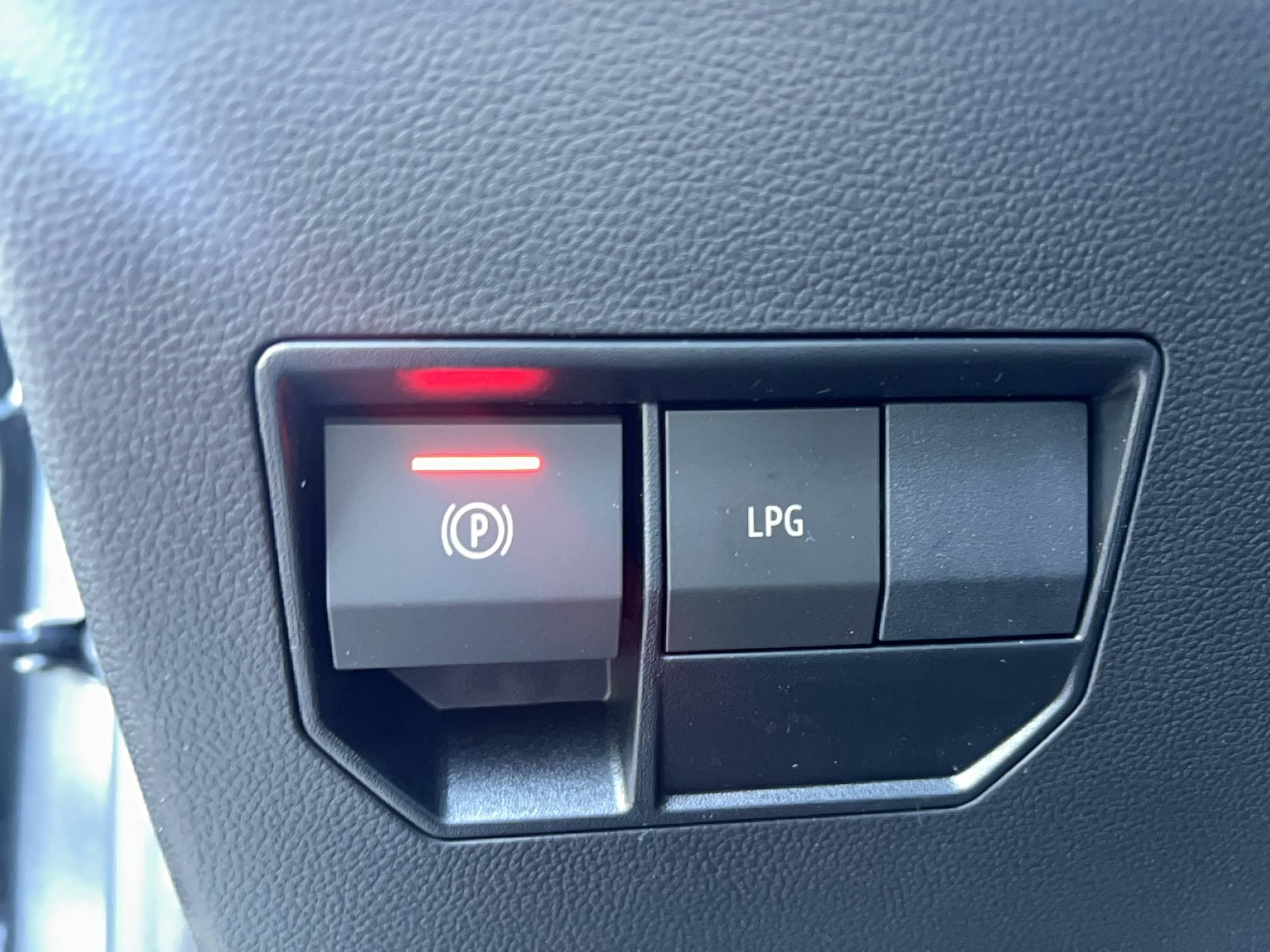 Vente en ligne Dacia Bigster Bigster Hybrid-G 150 4x4 au prix de 33 614 €