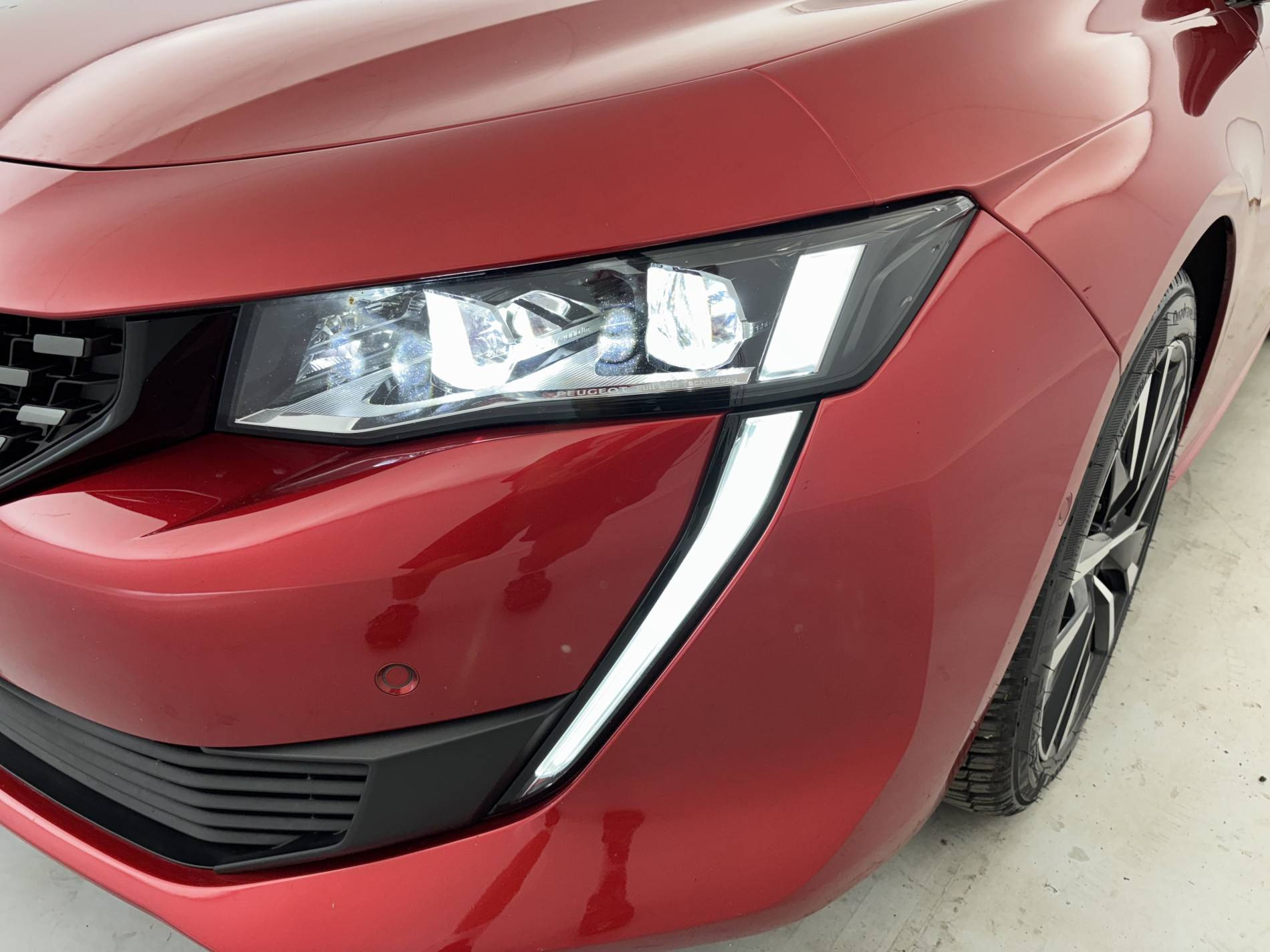 Vente en ligne Peugeot 508  Hybrid 225 e-EAT8 au prix de 21 490 €