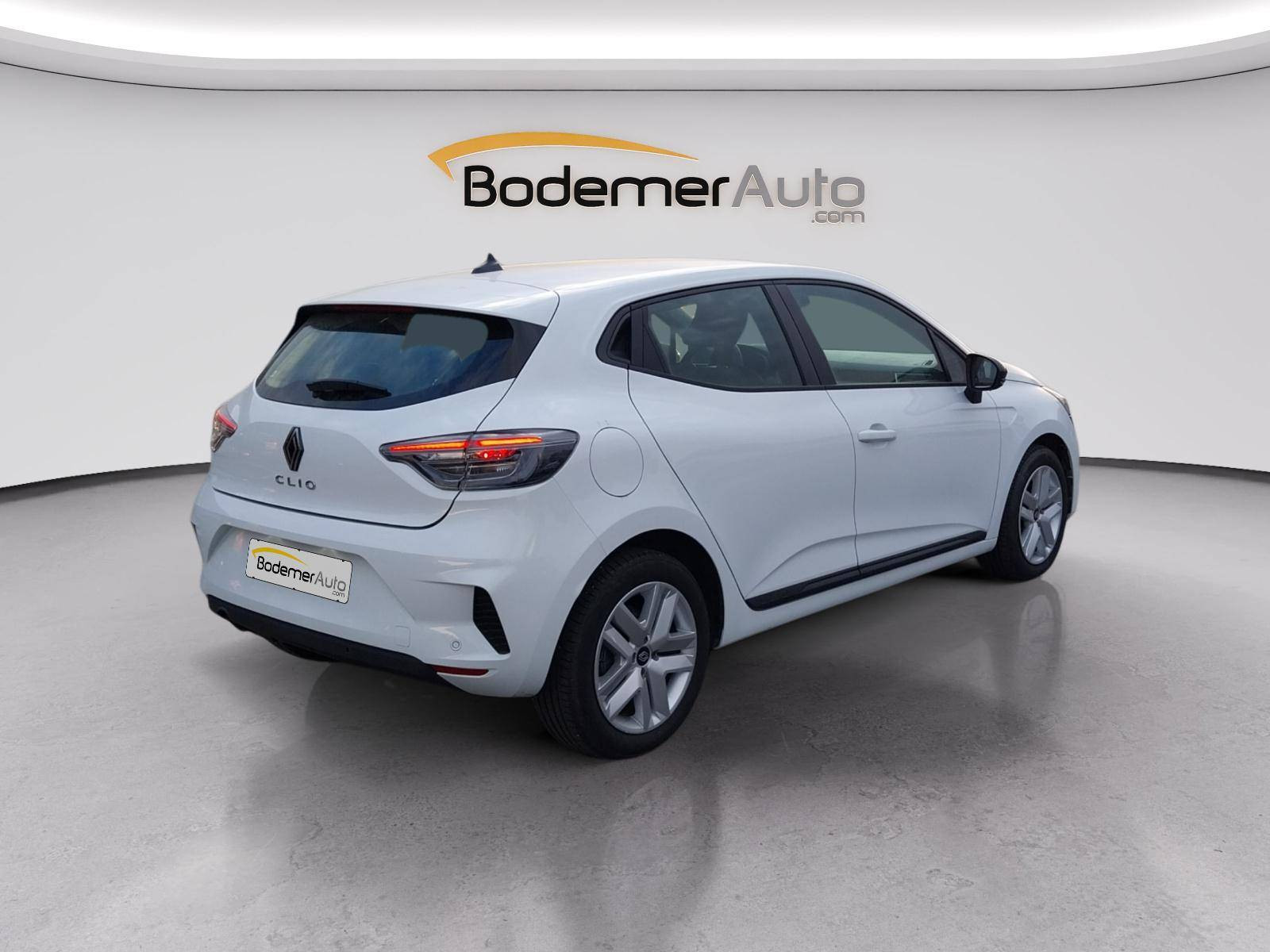 Vente en ligne Renault Clio 5 Clio Blue dCi 100 ch GSR2 au prix de 16 990 €