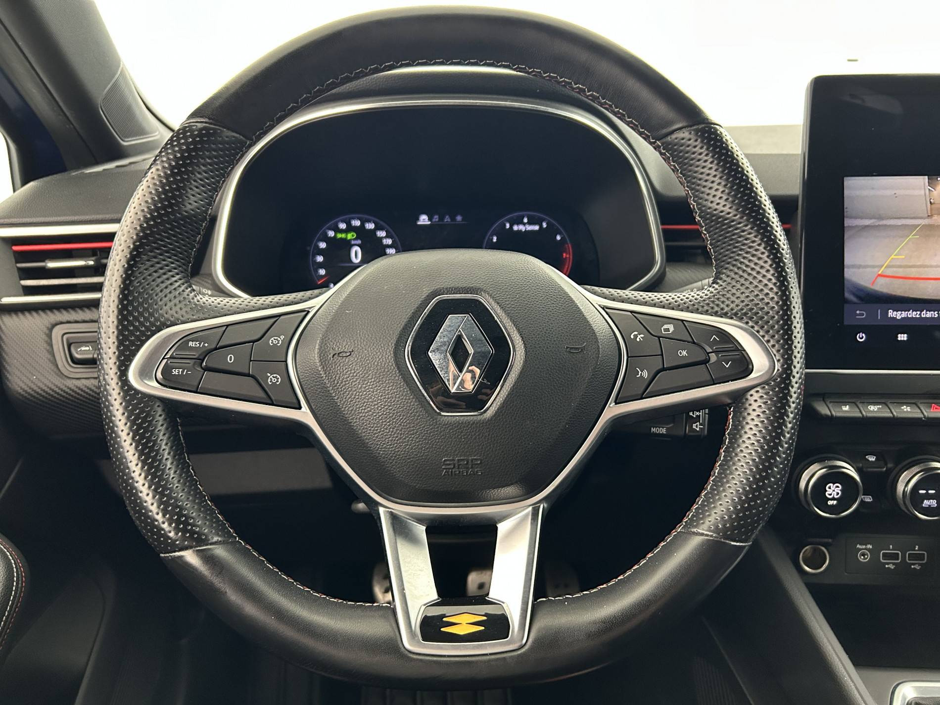 Vente en ligne Renault Clio 5 Clio TCe 140 - 21N au prix de 14 990 €