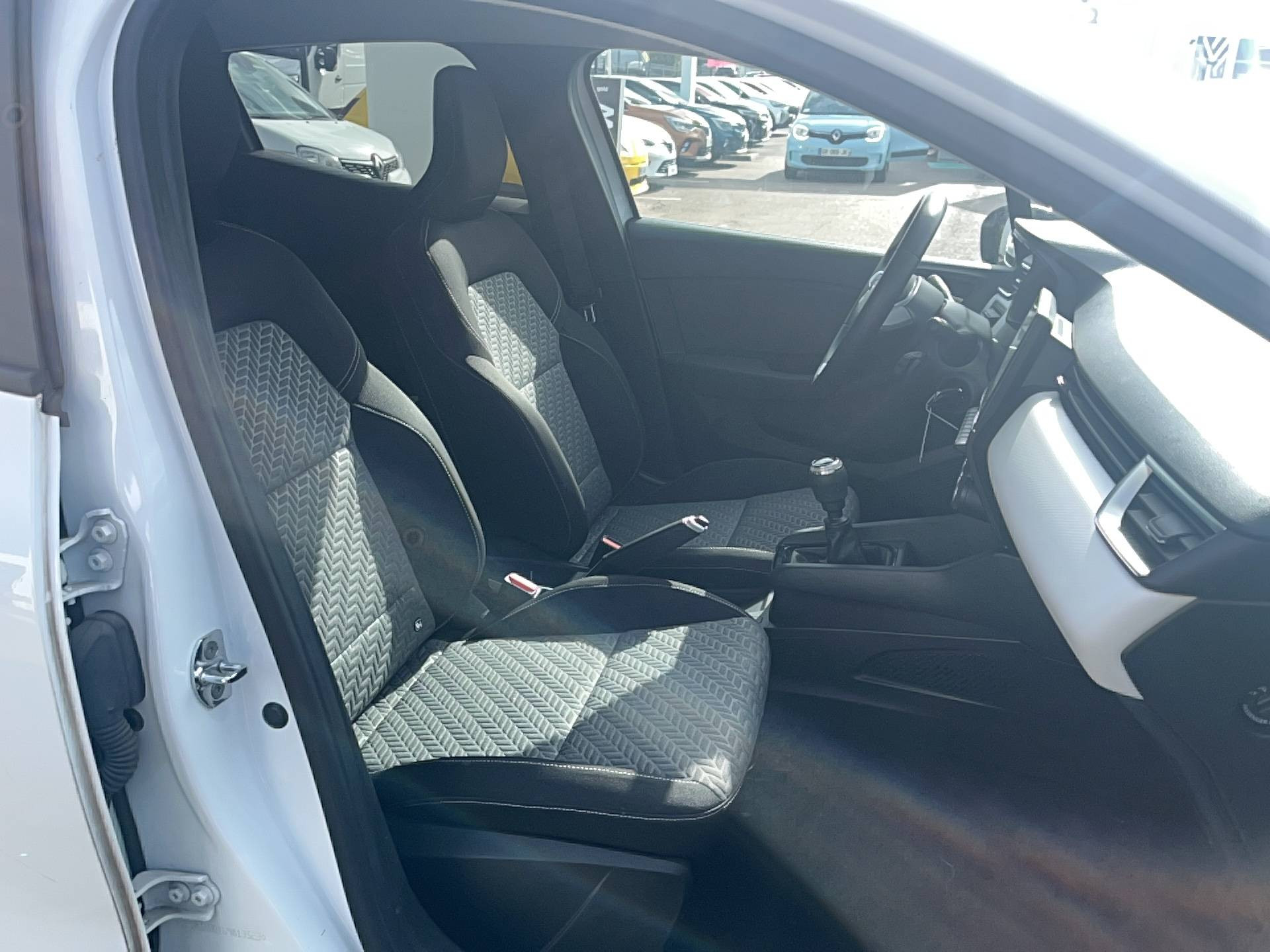 Vente en ligne Renault Clio 5 Clio Blue dCi 100 au prix de 13 490 €