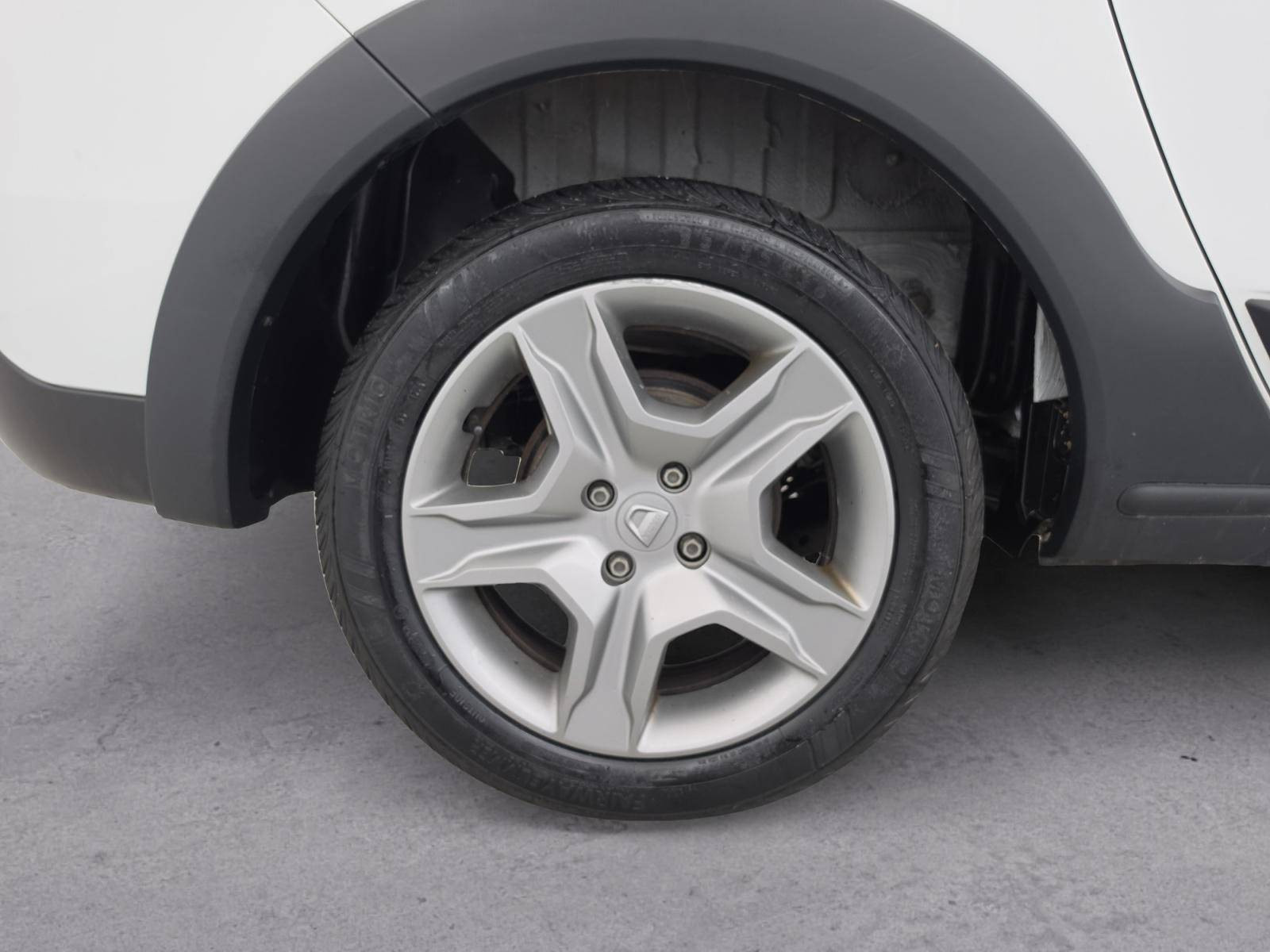 Vente en ligne Dacia Lodgy  Blue dCi 115 7 places au prix de 16 890 €