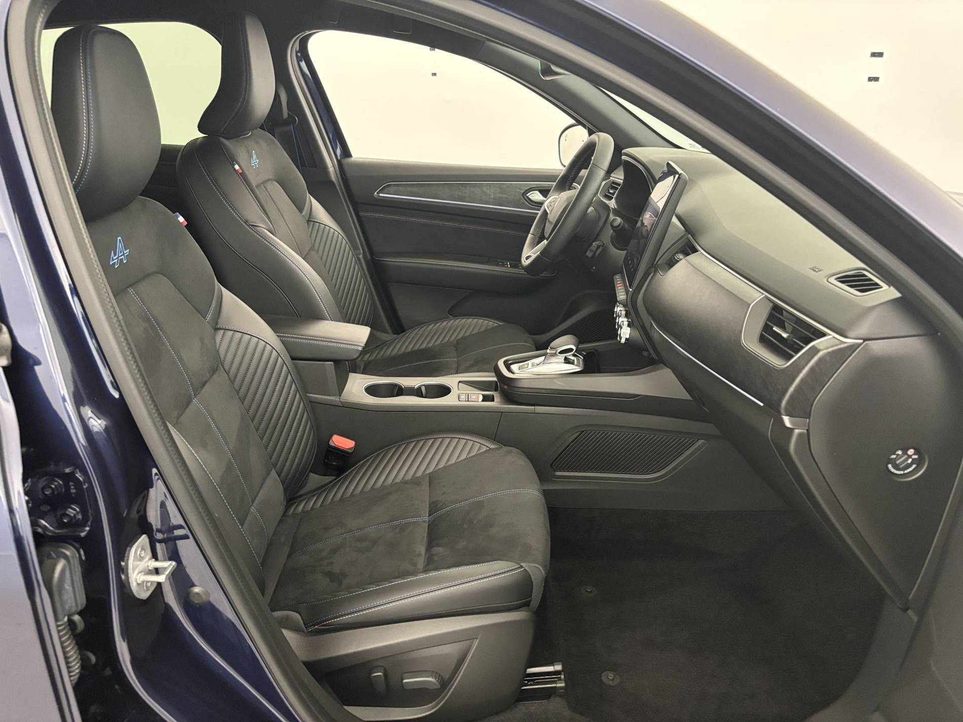 Vente en ligne Renault Arkana  E-Tech full hybrid 145 GSR2 au prix de 28 980 €