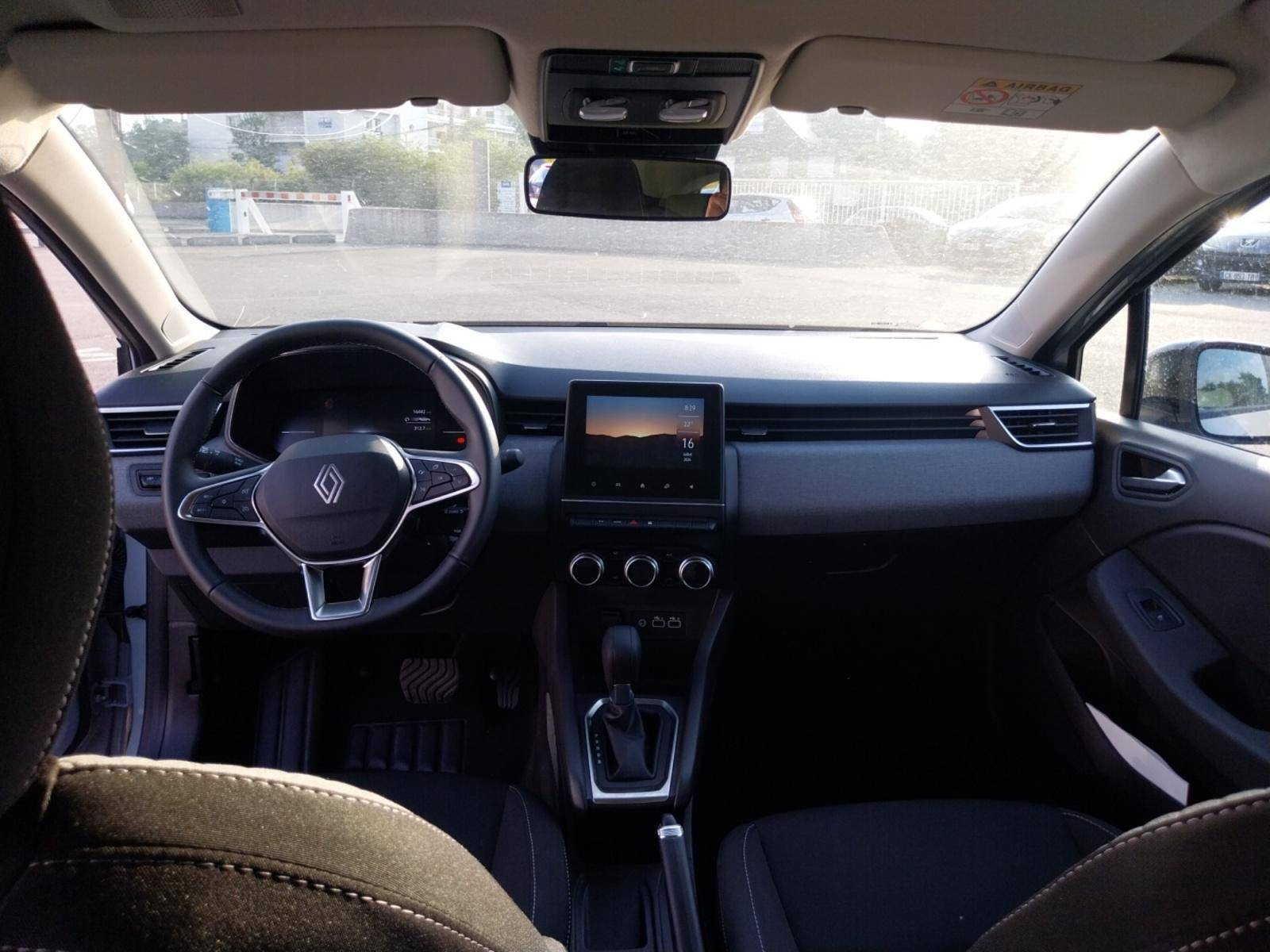 Vente en ligne Renault Clio 5 Clio E-Tech full hybrid 145 ch GSR2 au prix de 19 990 €