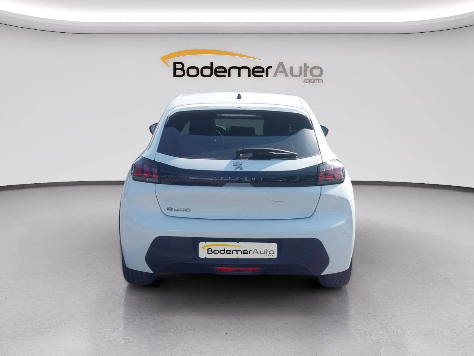 Vente en ligne Peugeot E-208  50 kWh 136ch au prix de 17 890 €
