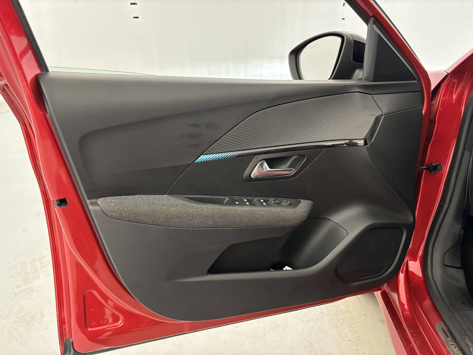 Vente en ligne Peugeot 208  BlueHDi 100 S&S BVM6 au prix de 13 790 €