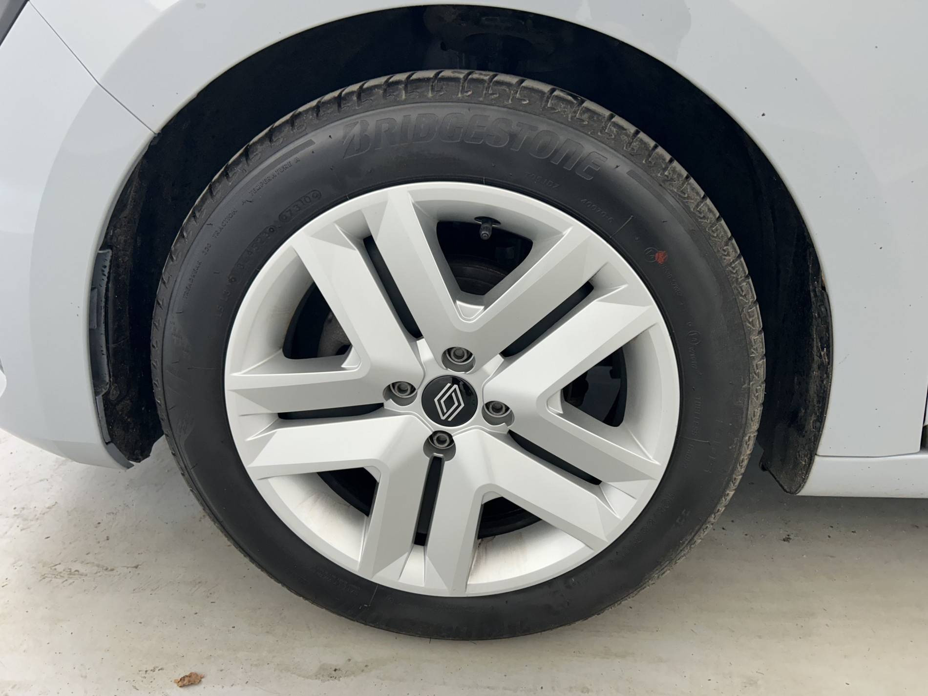 Vente en ligne Renault Clio 5 Clio TCe 90 ch GSR2 au prix de 15 990 €