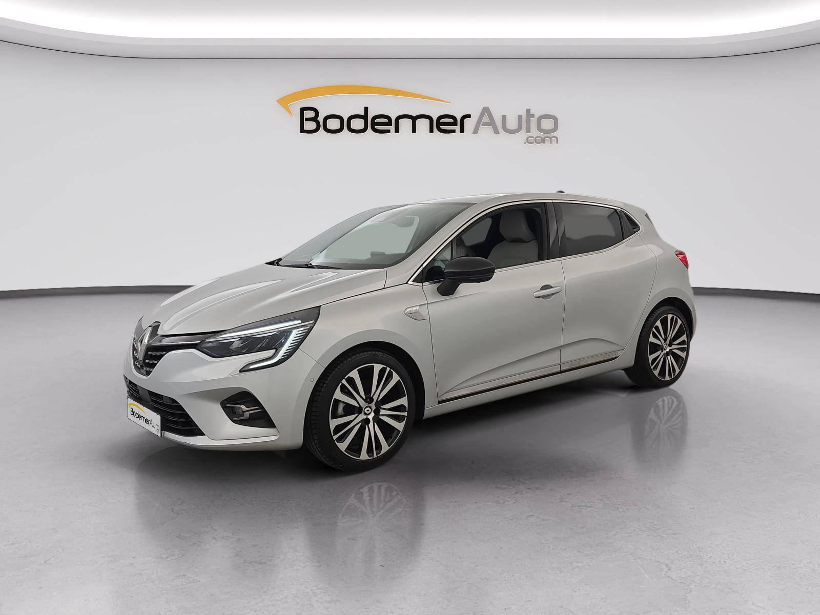 Renault Clio 5 Clio E-Tech 140 - 21N occasion de 2022 en vente à Auray