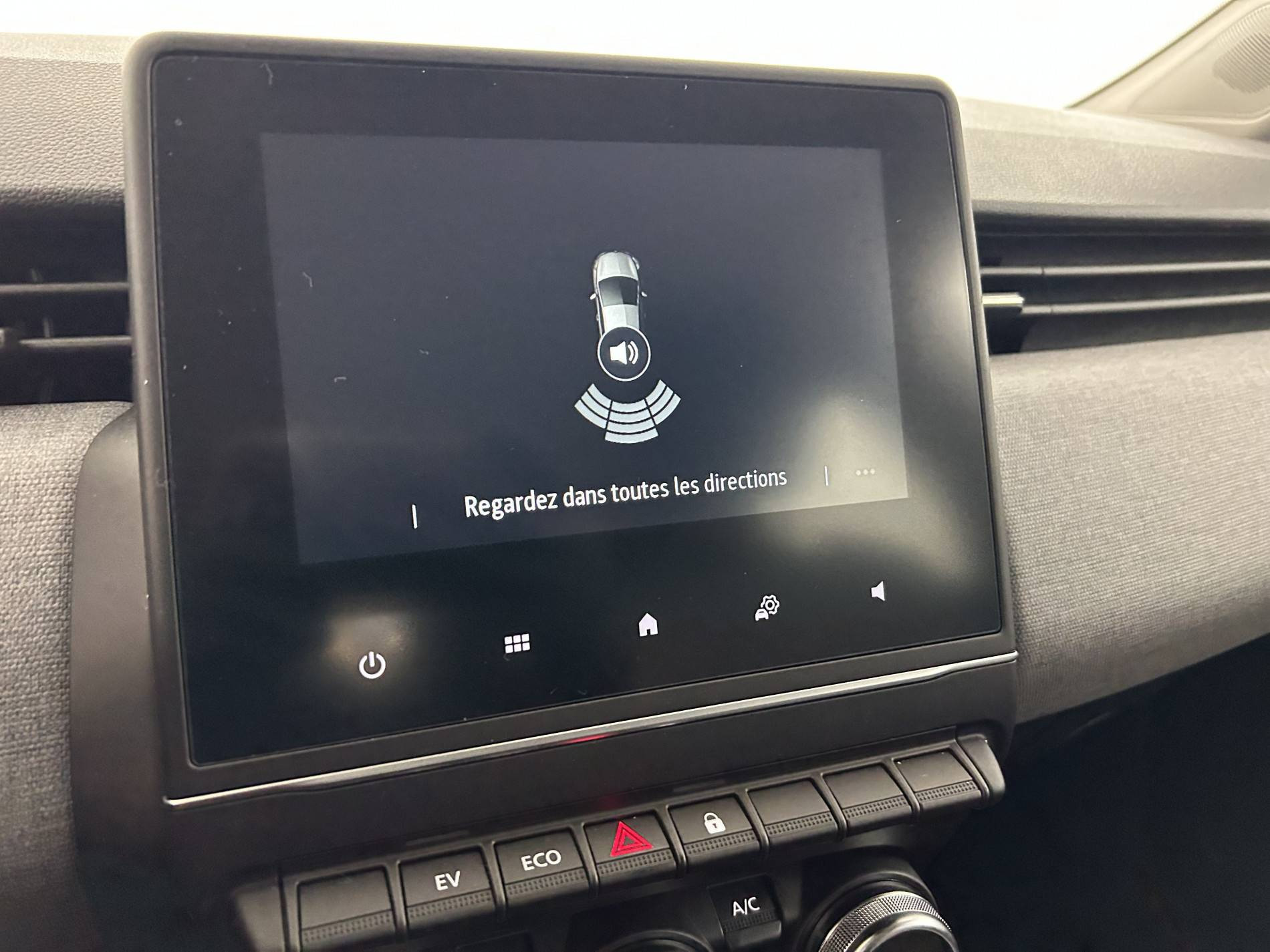 Vente en ligne Renault Clio 5 Clio E-Tech full hybrid 145 ch GSR2 au prix de 18 790 €