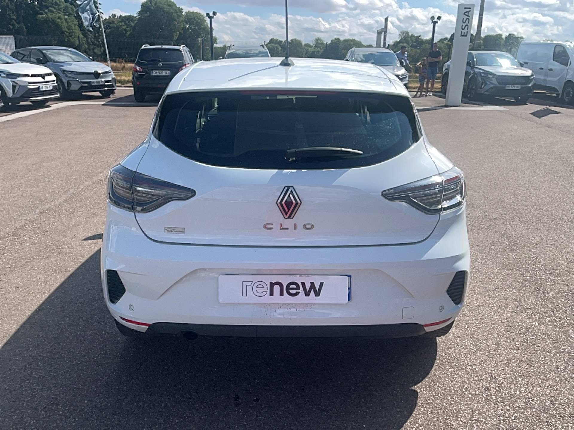 Vente en ligne Renault Clio 5 CLIO SOCIETE BLUE DCI 100 hc GSR2 au prix de 1 €