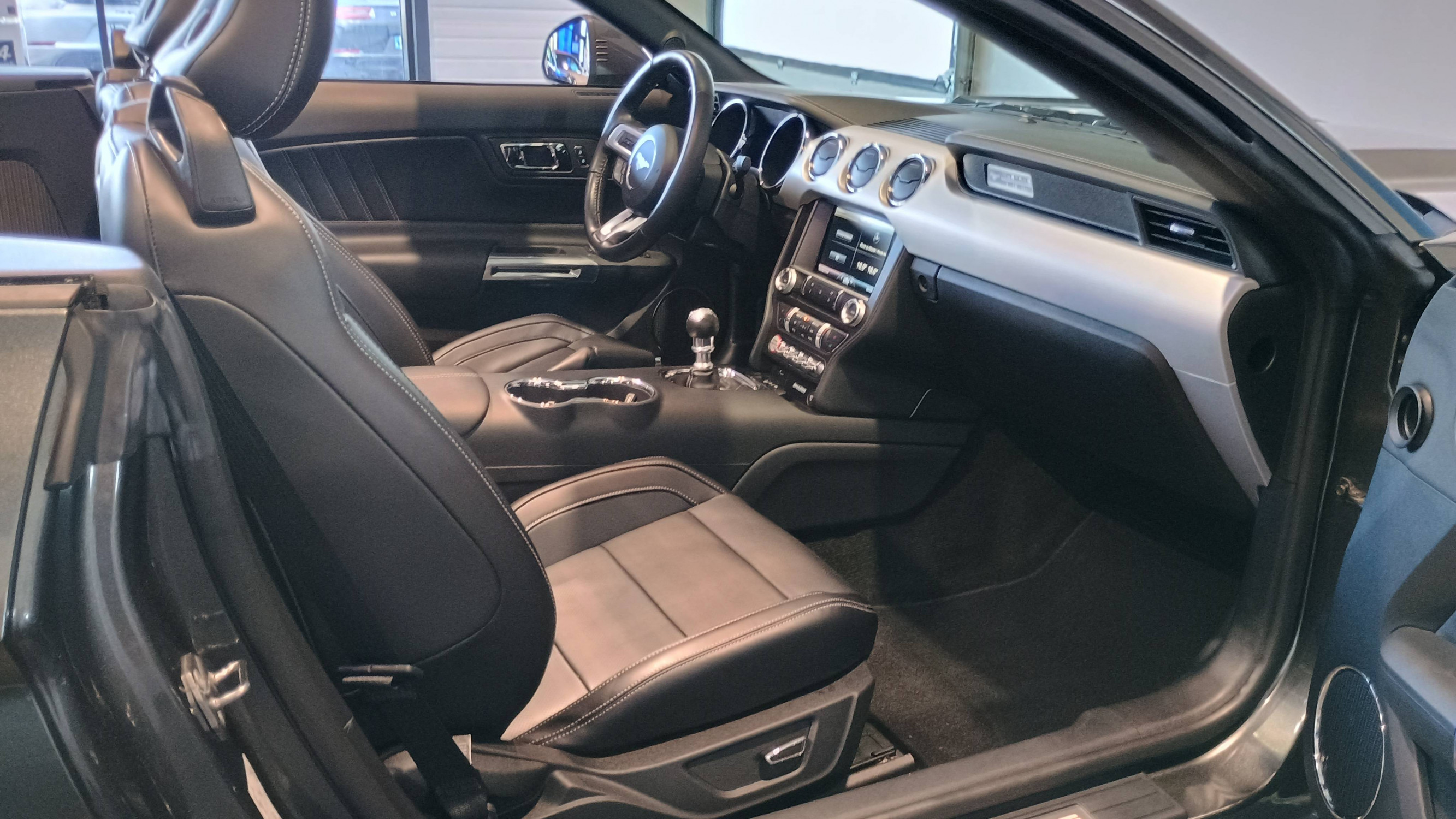 Vente en ligne Ford Mustang  V8 5.0 421 au prix de 39 990 €