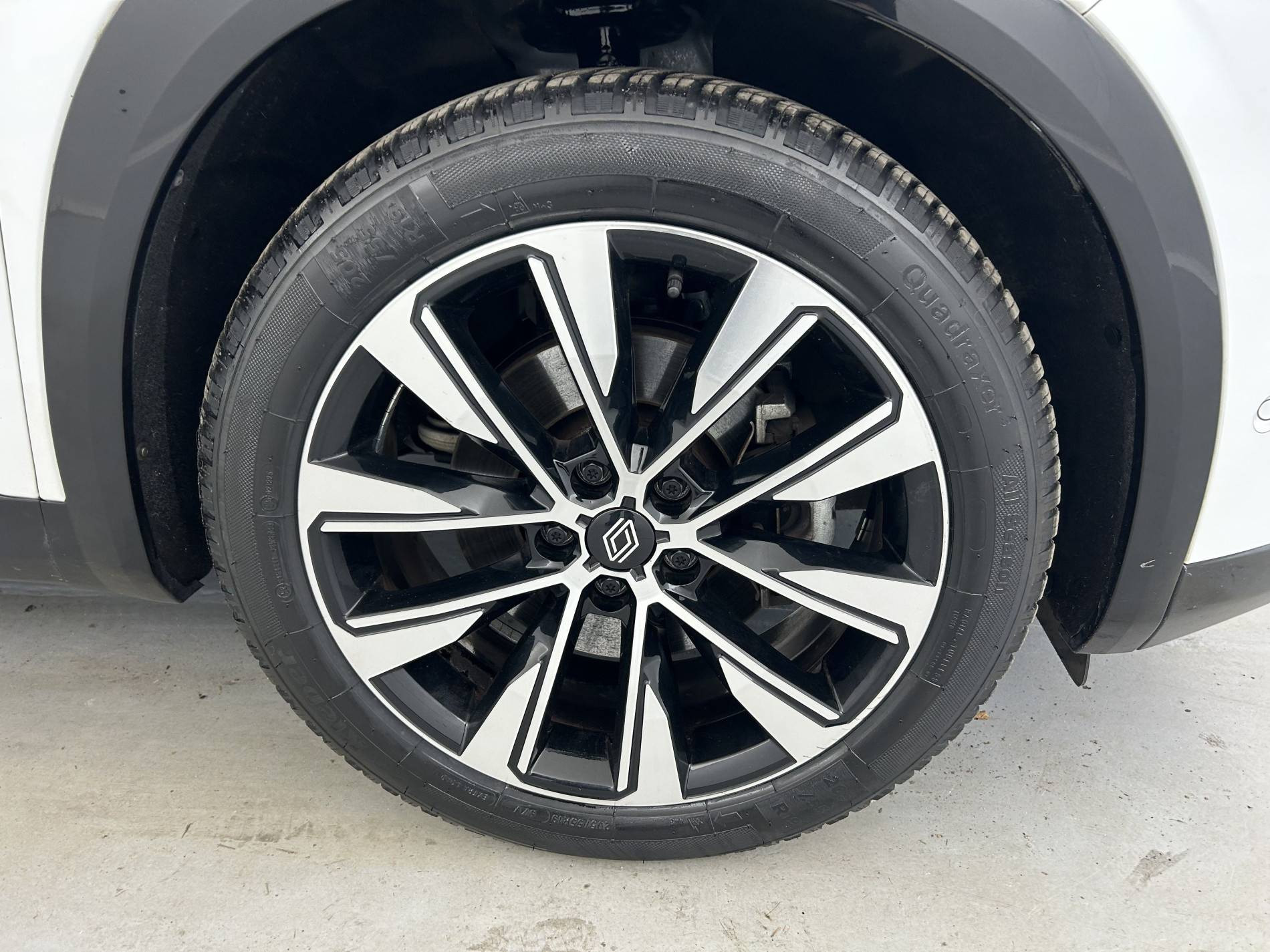 Vente en ligne Renault Austral  E-Tech hybrid 200 au prix de 26 990 €