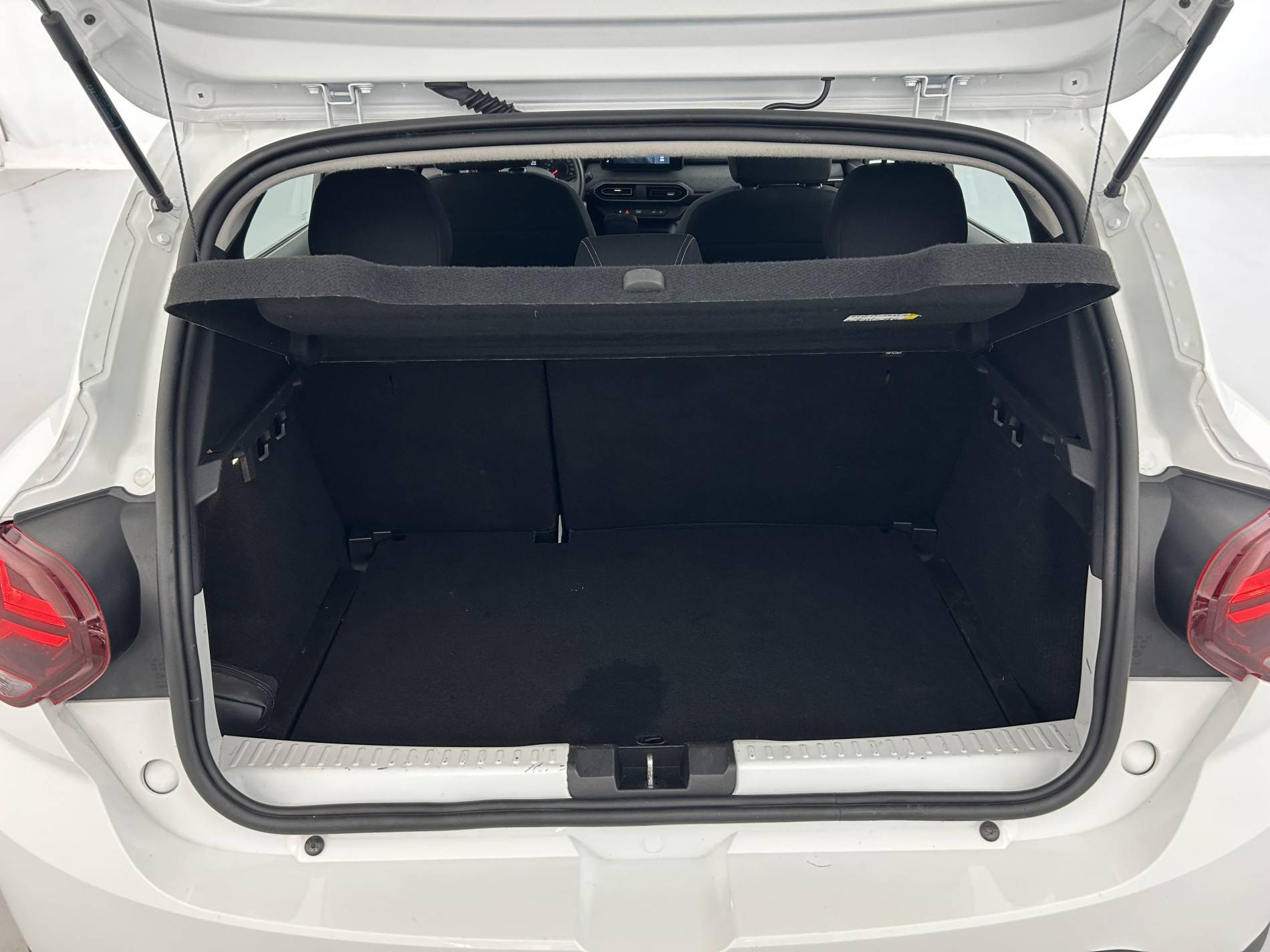Vente en ligne Dacia Sandero  ECO-G 100 au prix de 14 690 €