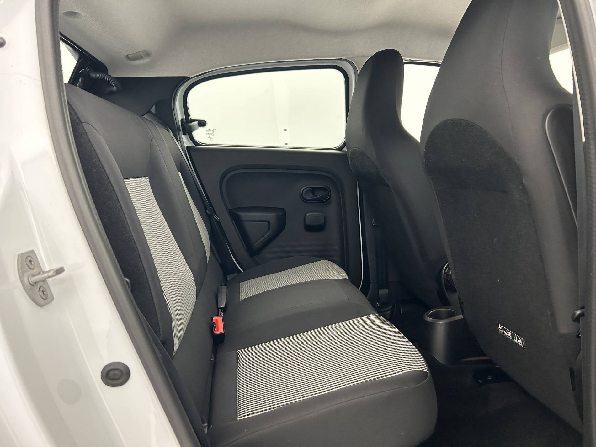 Vente en ligne Renault Twingo 3  SCe 65 - 21 au prix de 10 990 €