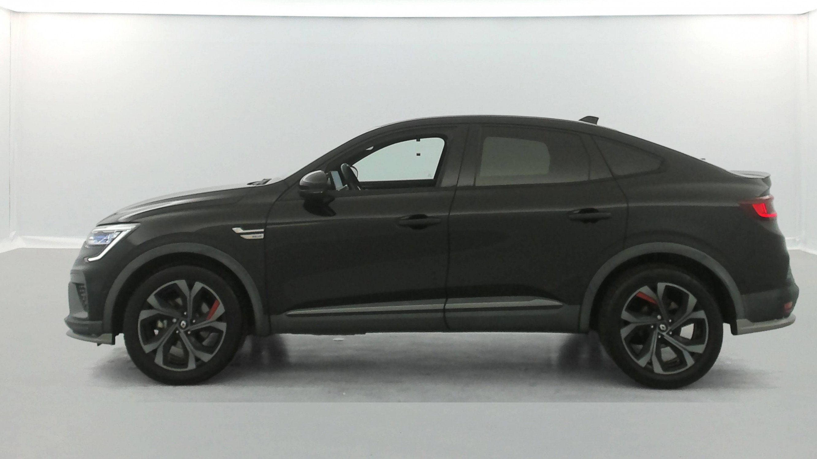 Vente en ligne Renault Arkana  E-Tech hybride 145 au prix de 21 400 €
