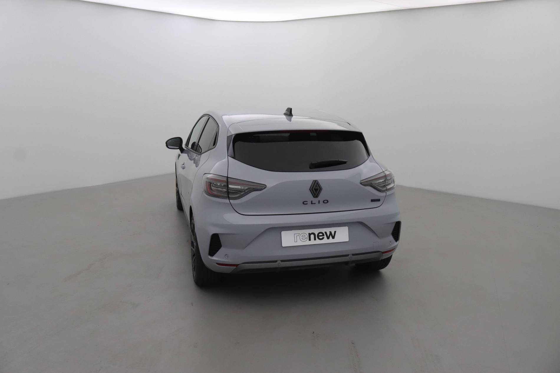 Vente en ligne Renault Clio 5 Clio E-Tech full hybrid 145 ch GSR2 au prix de 22 990 €