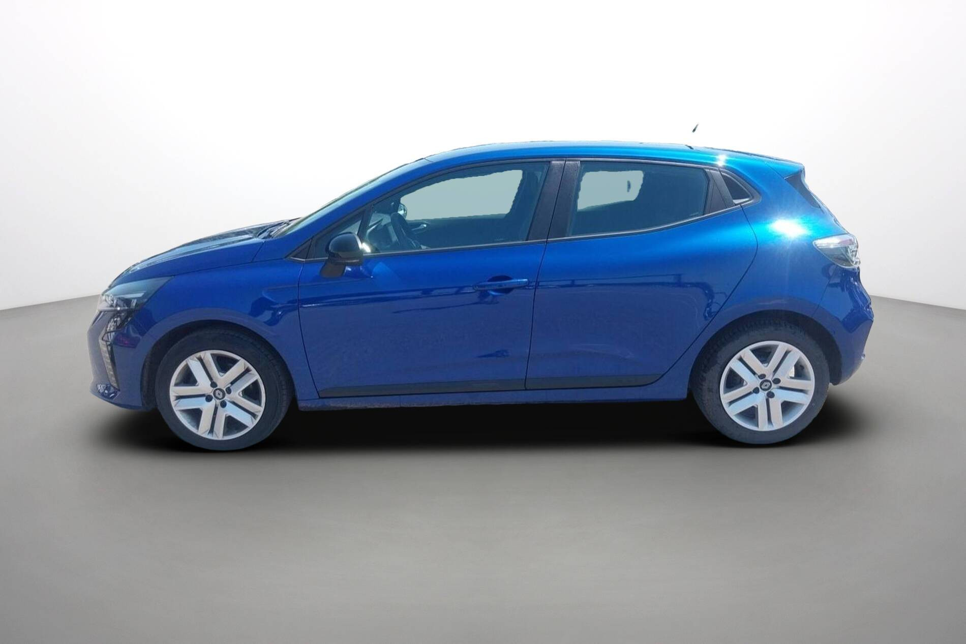 Vente en ligne Renault Clio 5 Clio dCi 100 au prix de 15 490 €
