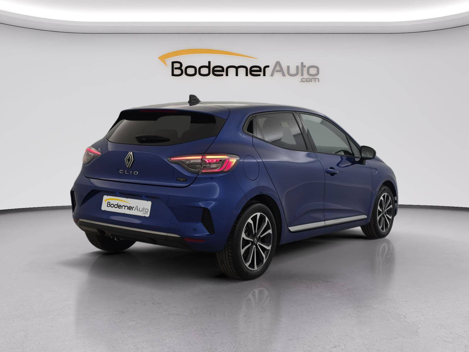 Vente en ligne Renault Clio 5 Clio E-Tech full hybrid 145 ch GSR2 au prix de 20 500 €