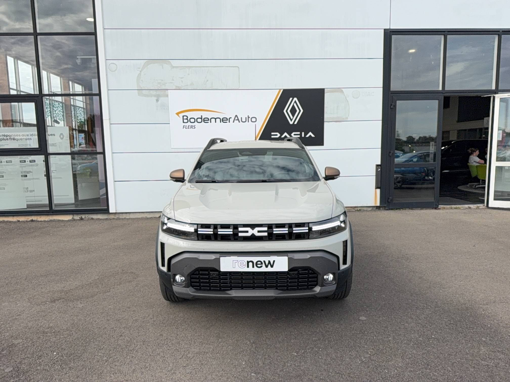 Vente en ligne Dacia Duster  Hybrid 155 au prix de 29 980 €