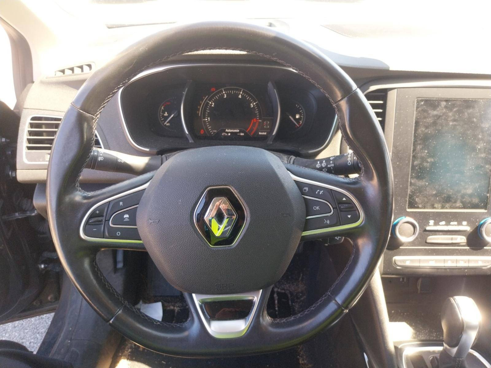 Vente en ligne Renault Megane 4 Mégane IV Berline TCe 140 EDC FAP au prix de 14 990 €