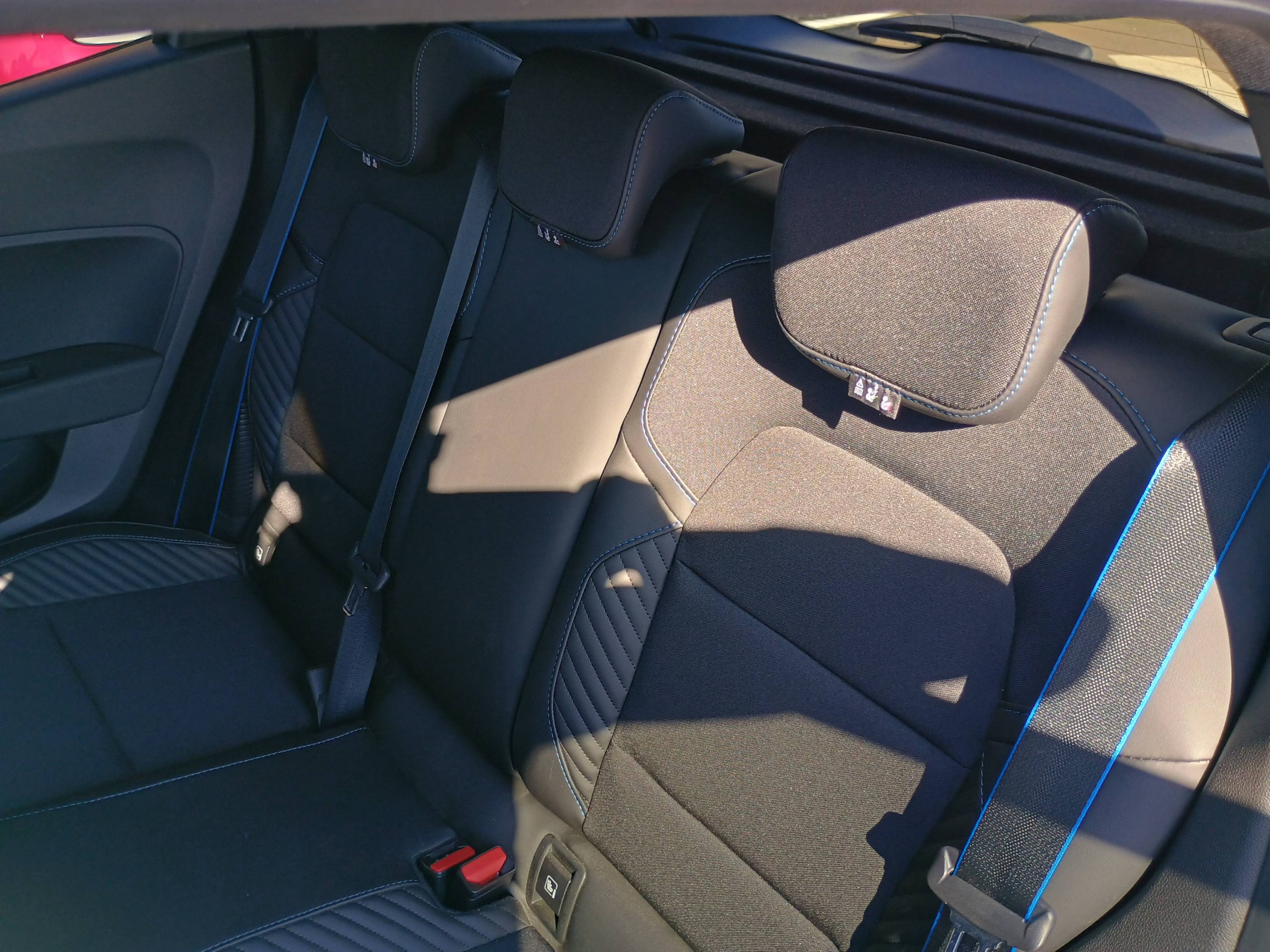 Vente en ligne Renault Clio 5 Clio E-Tech full hybrid 145 ch GSR2 au prix de 22 374 €