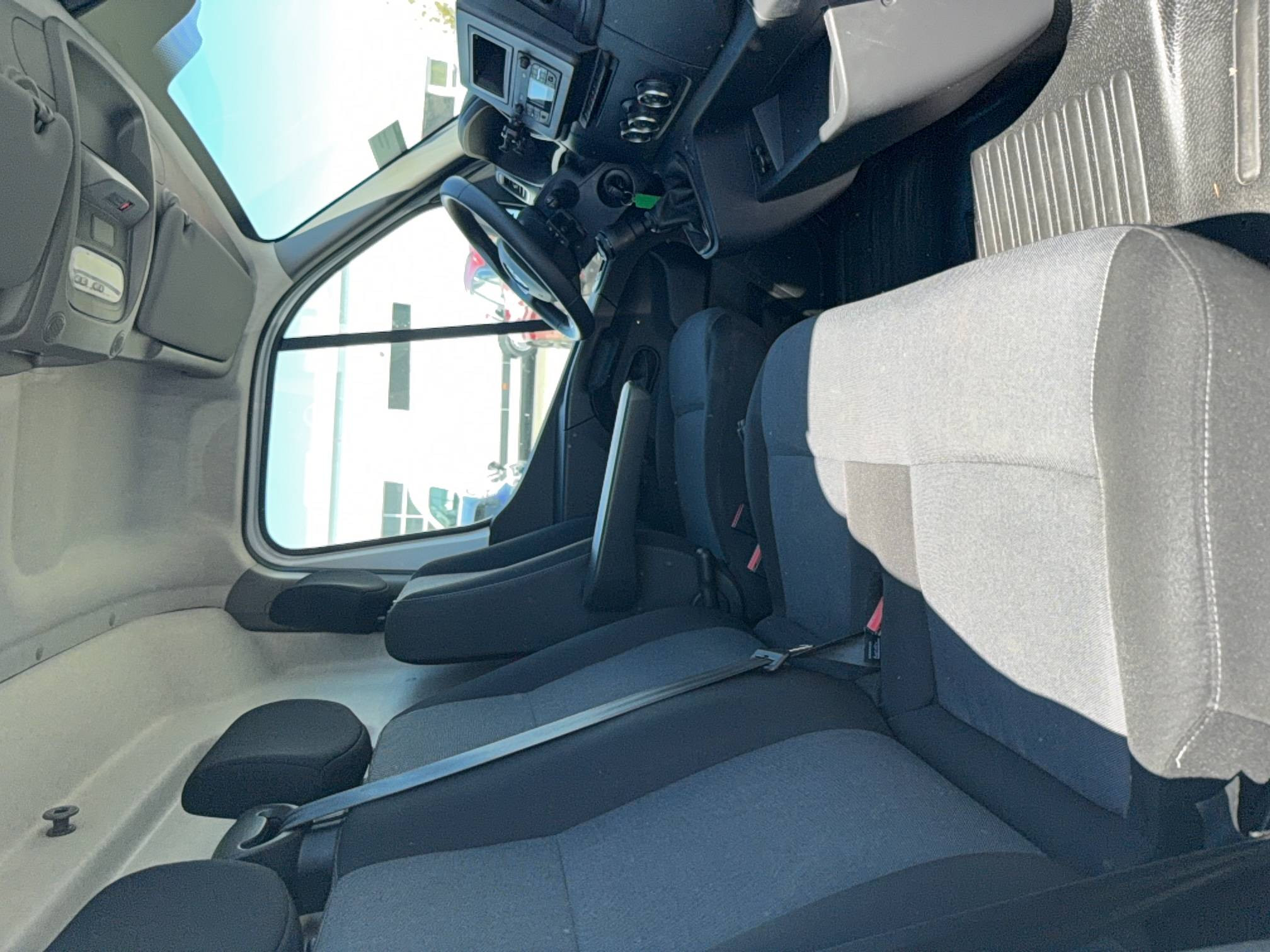 Vente en ligne Renault Master Fourgon MASTER FGN TRAC F3500 L2H2 BLUE DCI 135 au prix de 23 490 €