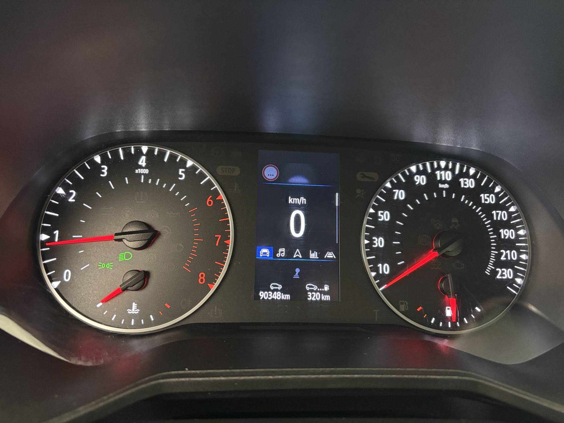 Vente en ligne Renault Clio 5 Clio TCe 90 - 21 au prix de 13 990 €