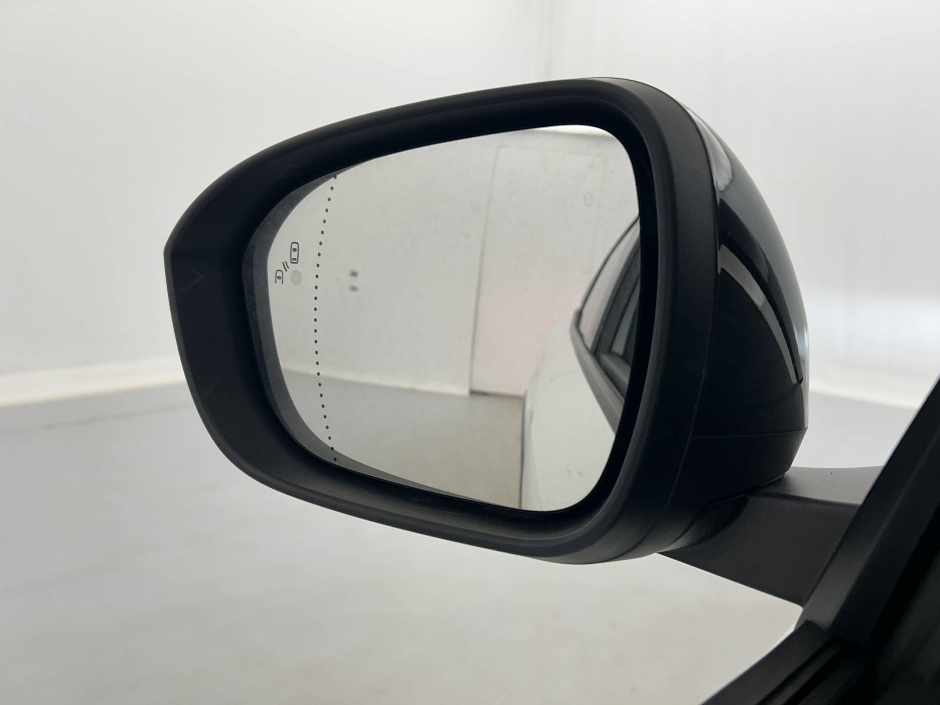 Vente en ligne Renault Megane E-Tech  EV40 130ch standard charge au prix de 20 790 €