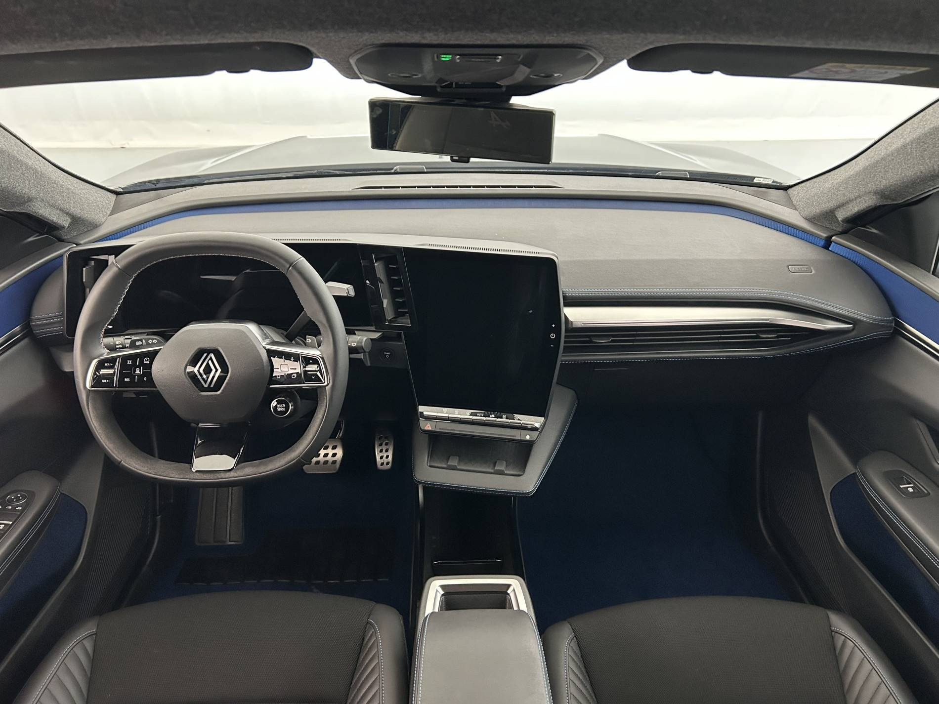 Vente en ligne Renault Scenic E-Tech Scenic E-Tech électrique 220 ch grande autonomie au prix de 37 991 €