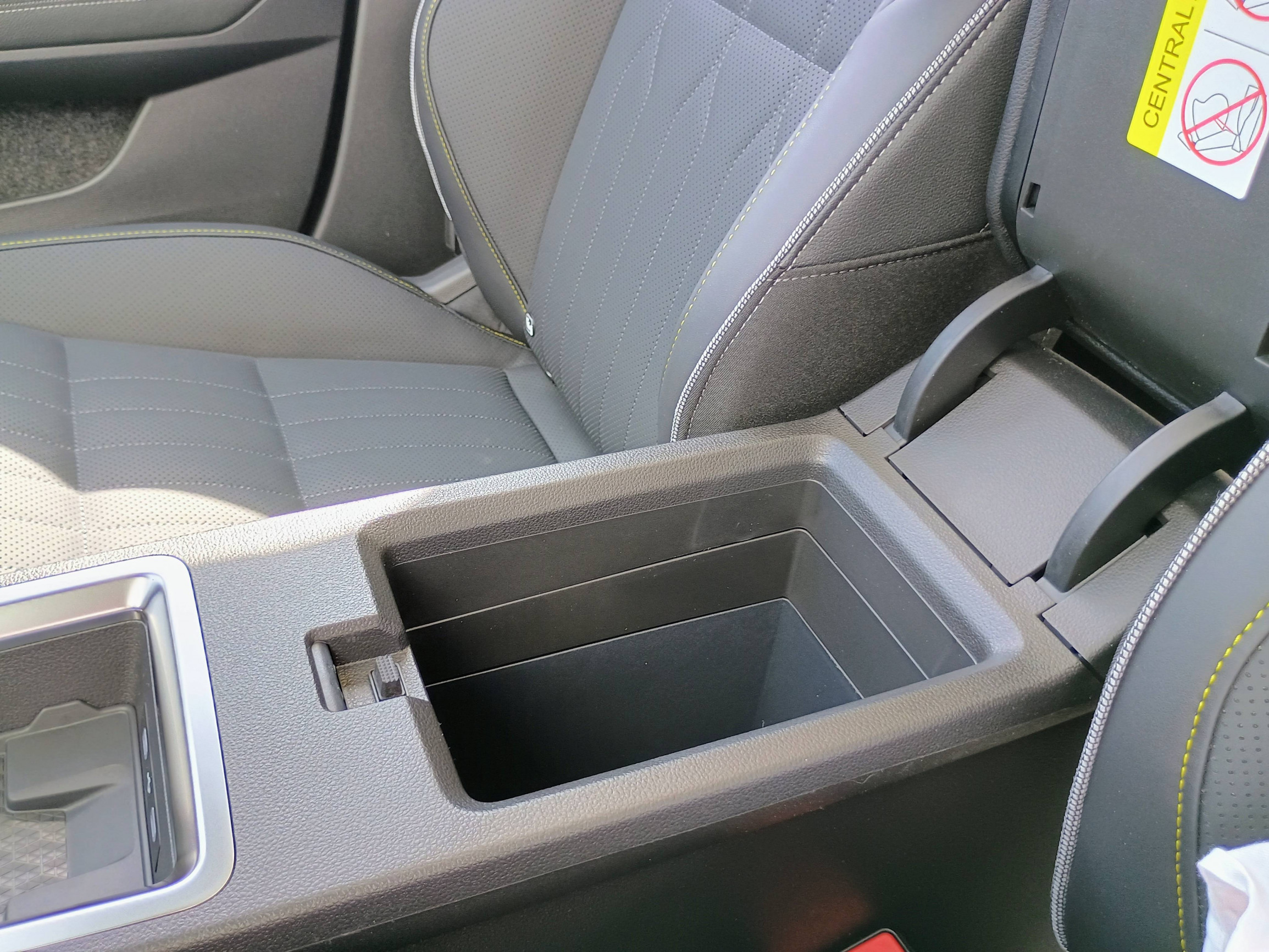 Vente en ligne Renault Scenic E-Tech Scenic E-Tech électrique 220 ch grande autonomie au prix de 51 980 €