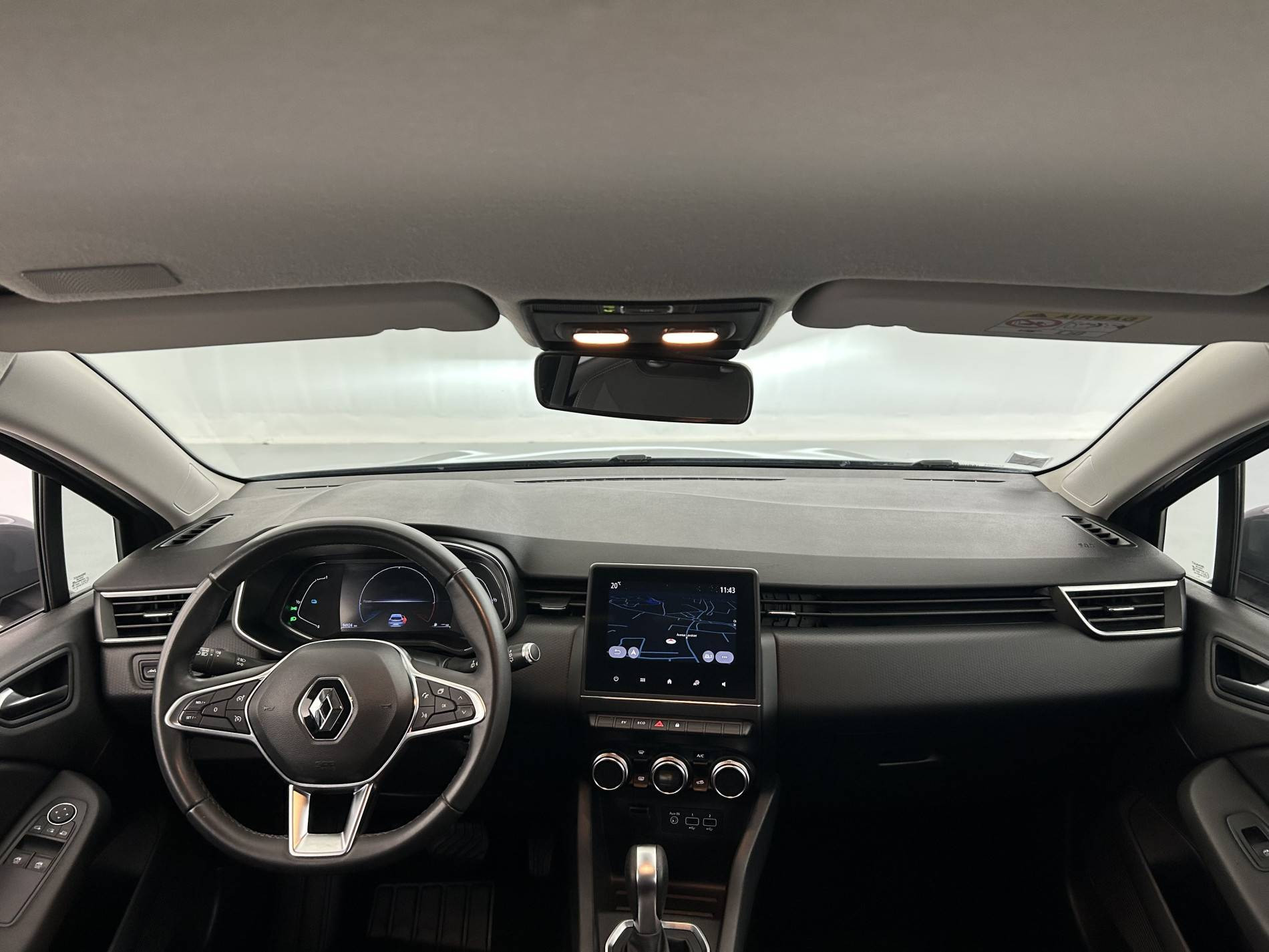 Vente en ligne Renault Clio 5 Clio E-Tech 140 - 21 au prix de 12 890 €