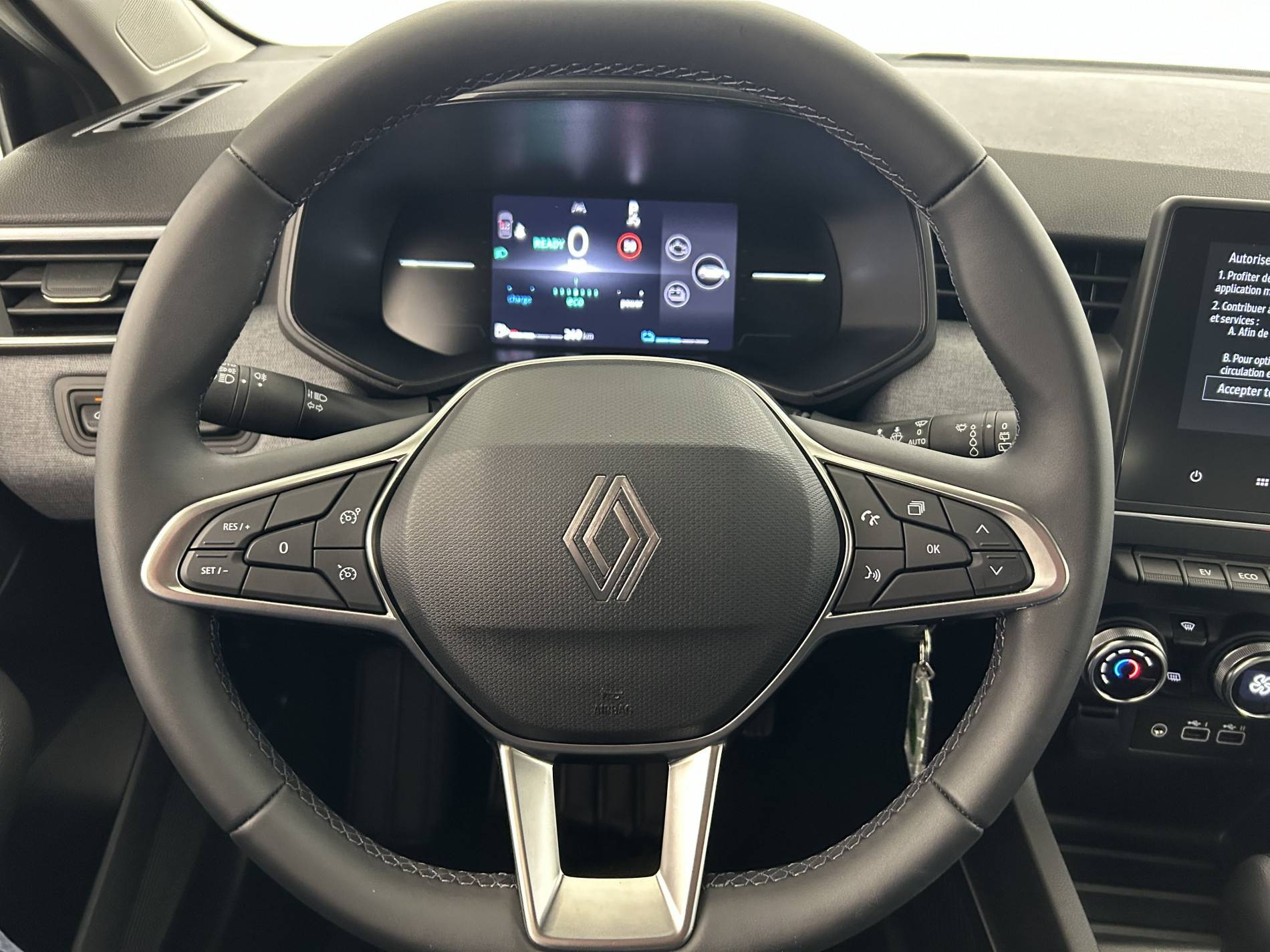 Vente en ligne Renault Clio 5 Clio E-Tech full hybrid 145 au prix de 19 490 €