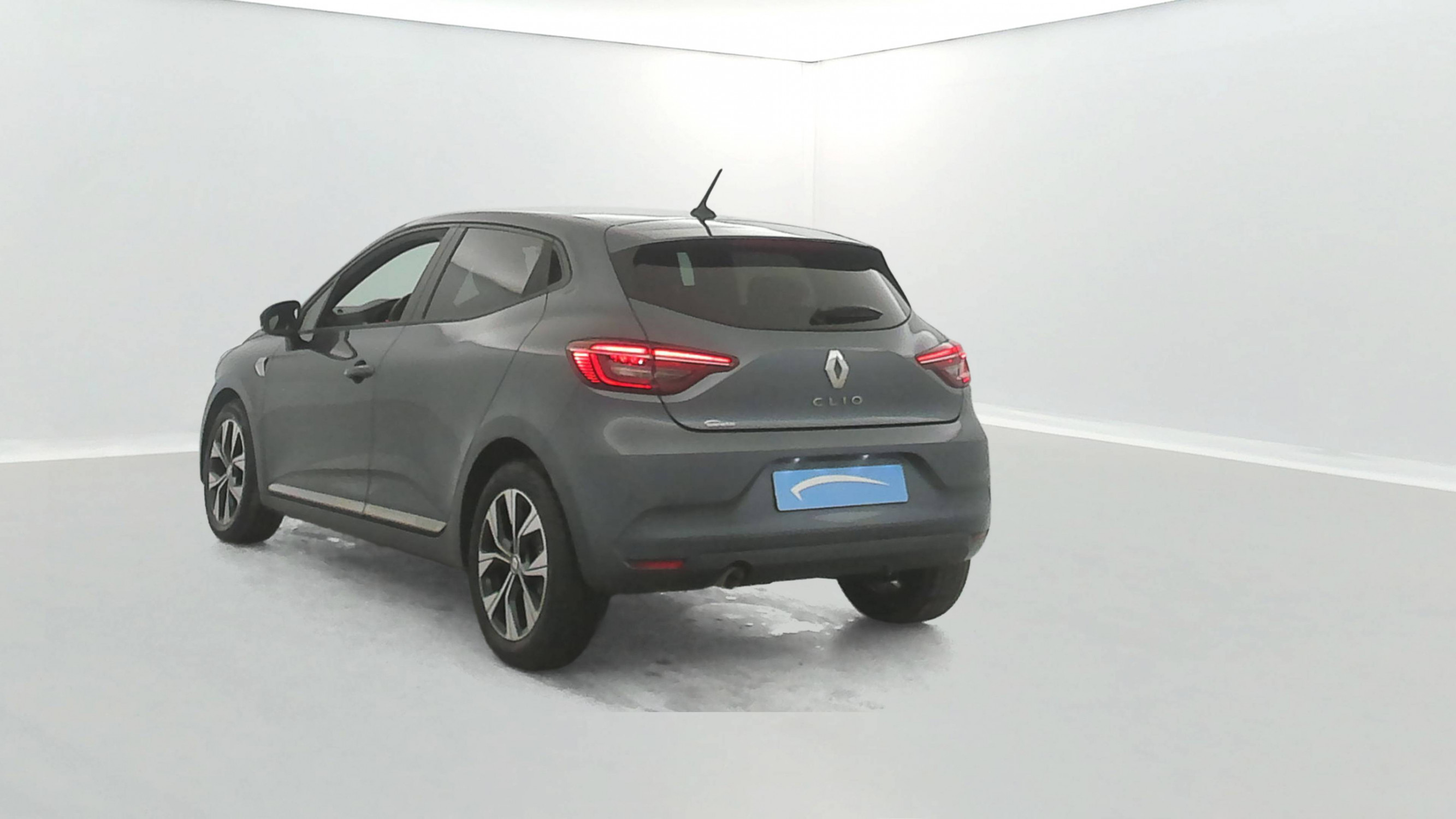 Vente en ligne Renault Clio 5 Clio TCe 90 - 21N au prix de 14 640 €