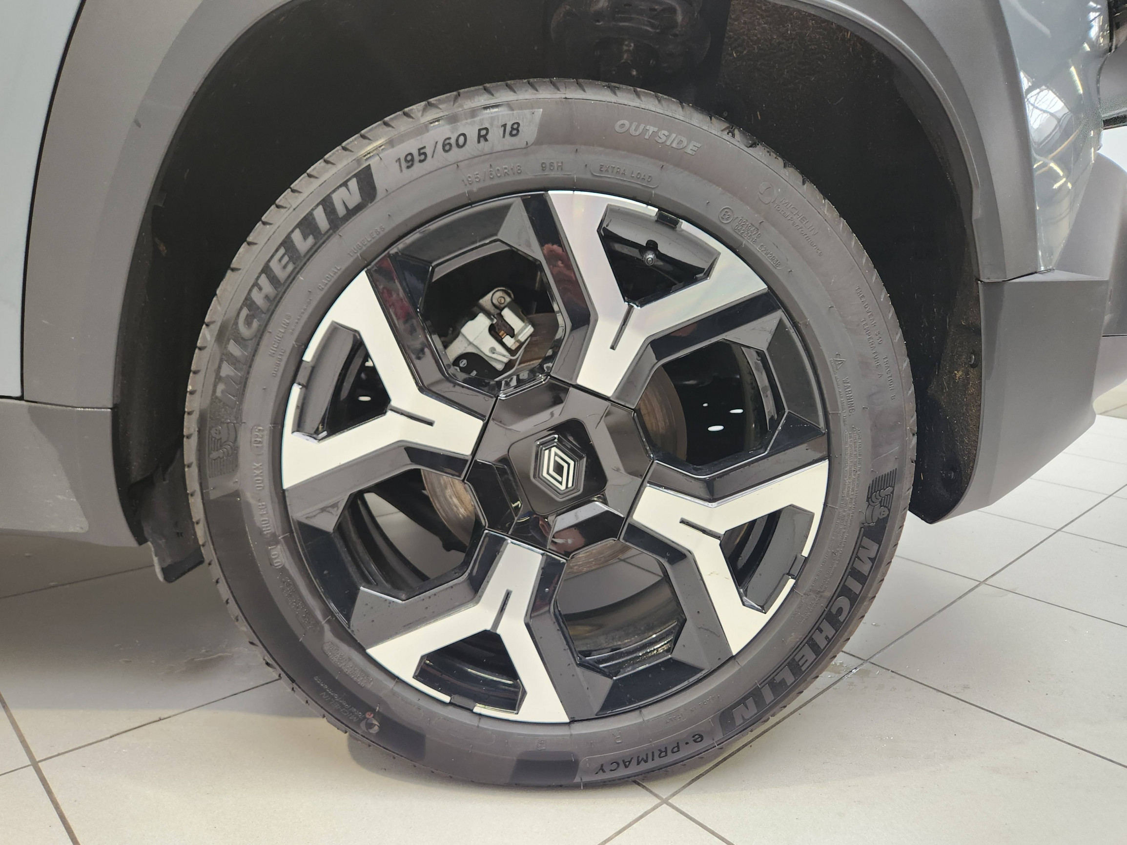 Vente en ligne Renault R4 E-Tech  150 ch autonomie confort au prix de 34 690 €