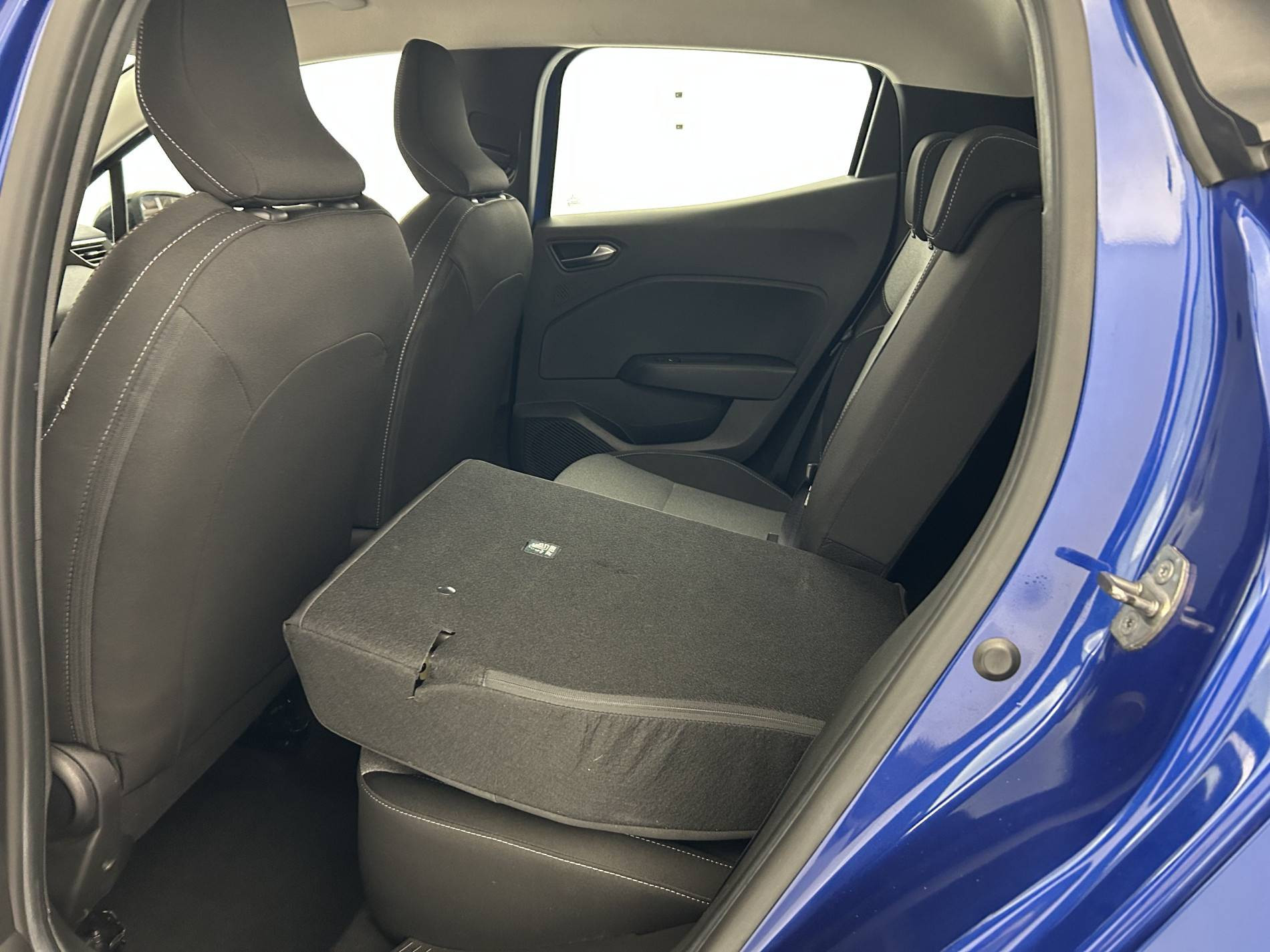 Vente en ligne Renault Clio 5 Clio TCe 90 au prix de 15 290 €