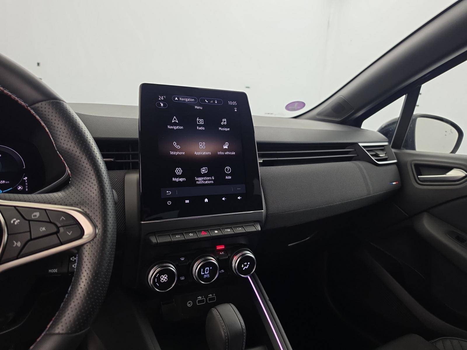 Vente en ligne Renault Clio 5 Clio E-Tech full hybrid 145 au prix de 21 990 €