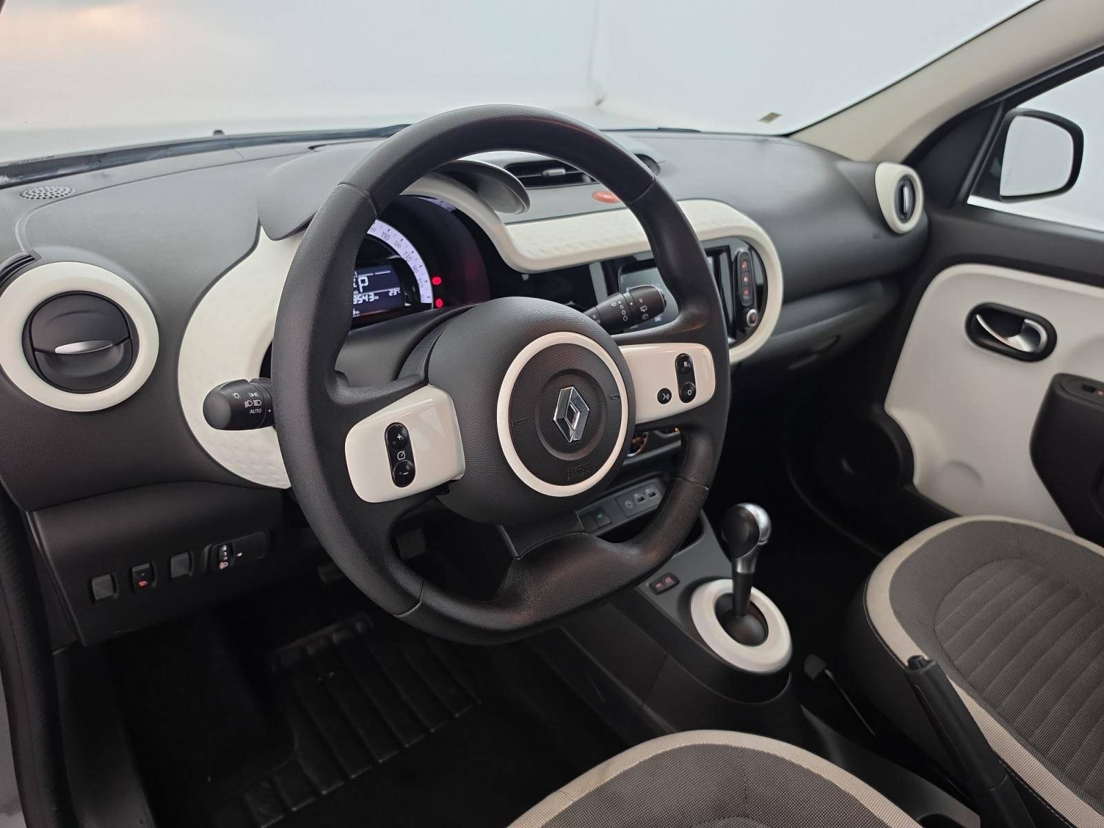 Vente en ligne Renault Twingo Electrique Twingo III E-Tech au prix de 12 990 €
