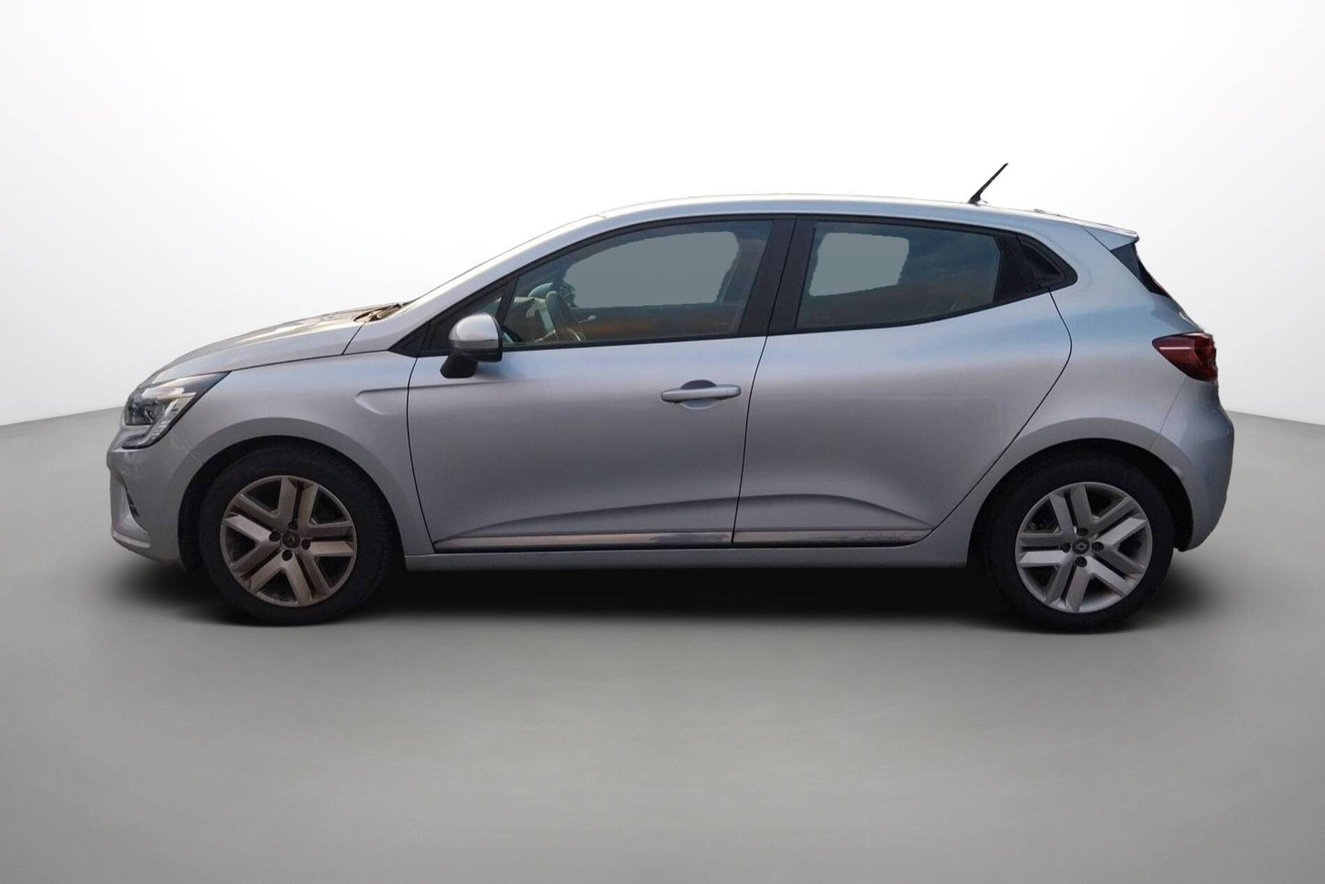 Vente en ligne Renault Clio 5 Clio TCe 90 - 21N au prix de 13 490 €