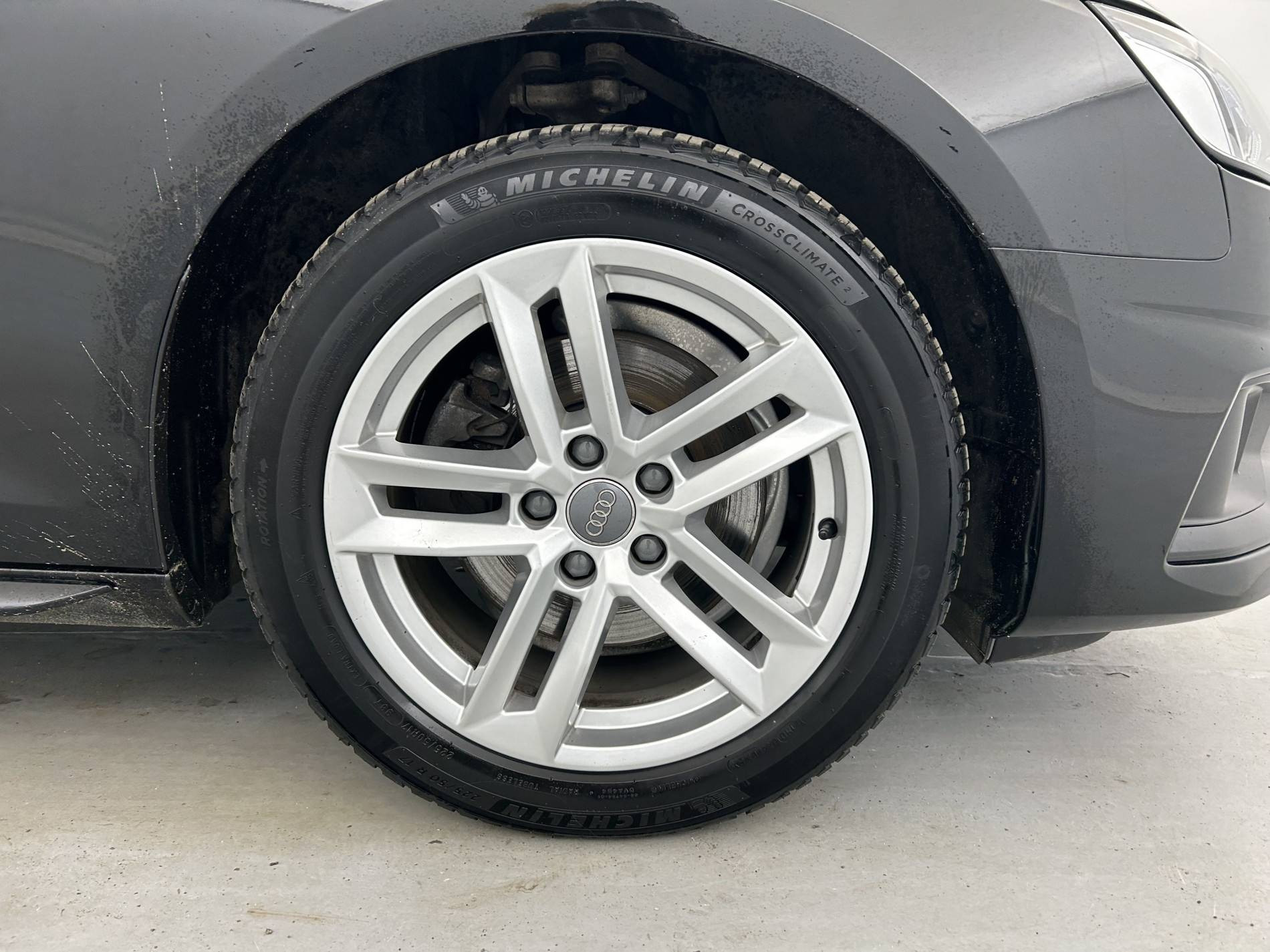 Vente en ligne Audi A4 Avant  35 TDI 163 S tronic 7 au prix de 28 790 €