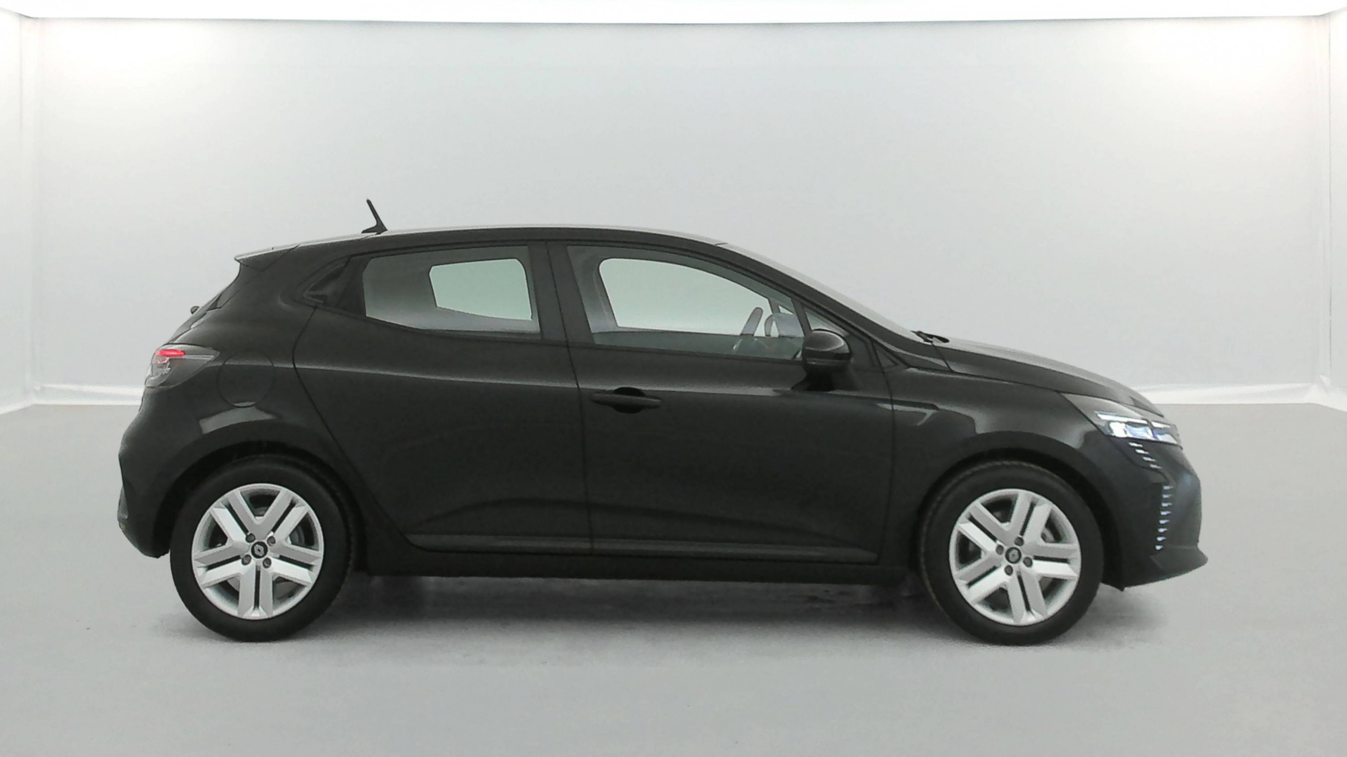 Vente en ligne Renault Clio 5 Clio E-Tech full hybrid 145 ch GSR2 au prix de 20 490 €