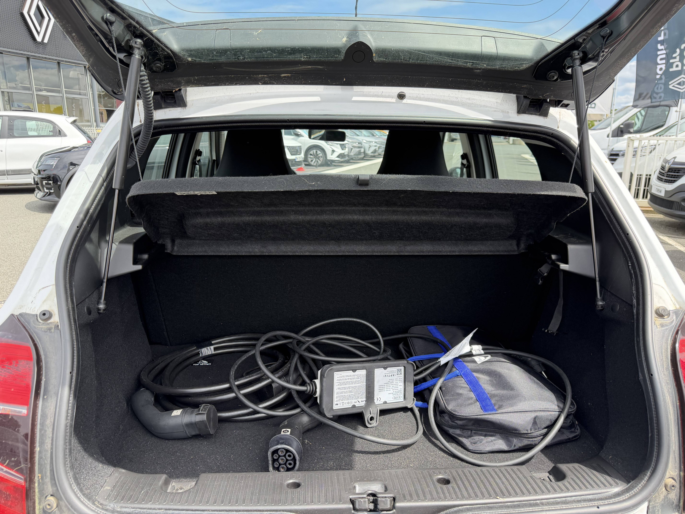 Vente en ligne Renault Twingo Electrique Twingo III E-Tech au prix de 11 490 €