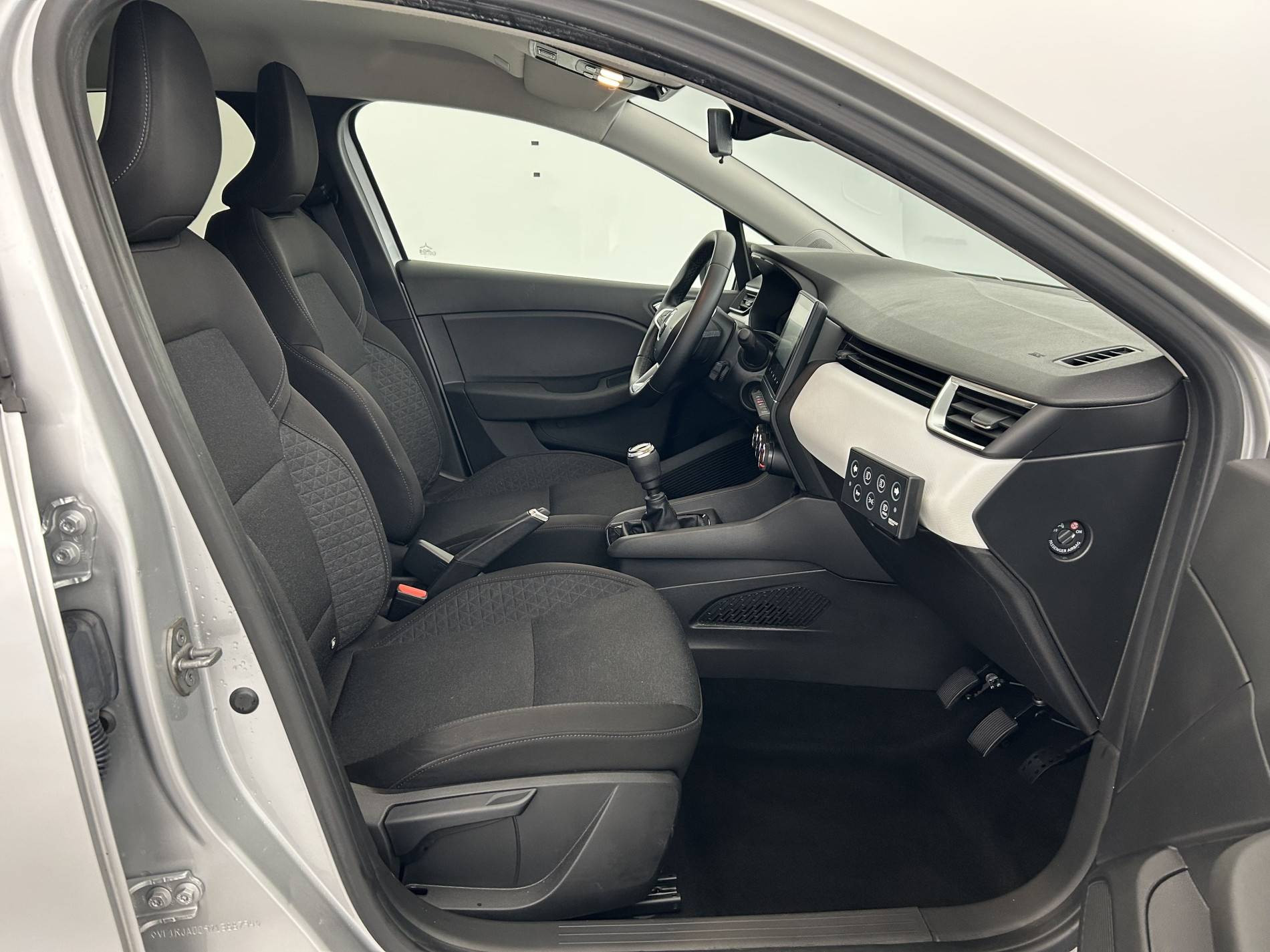 Vente en ligne Renault Clio 5 Clio TCe 90 au prix de 13 990 €