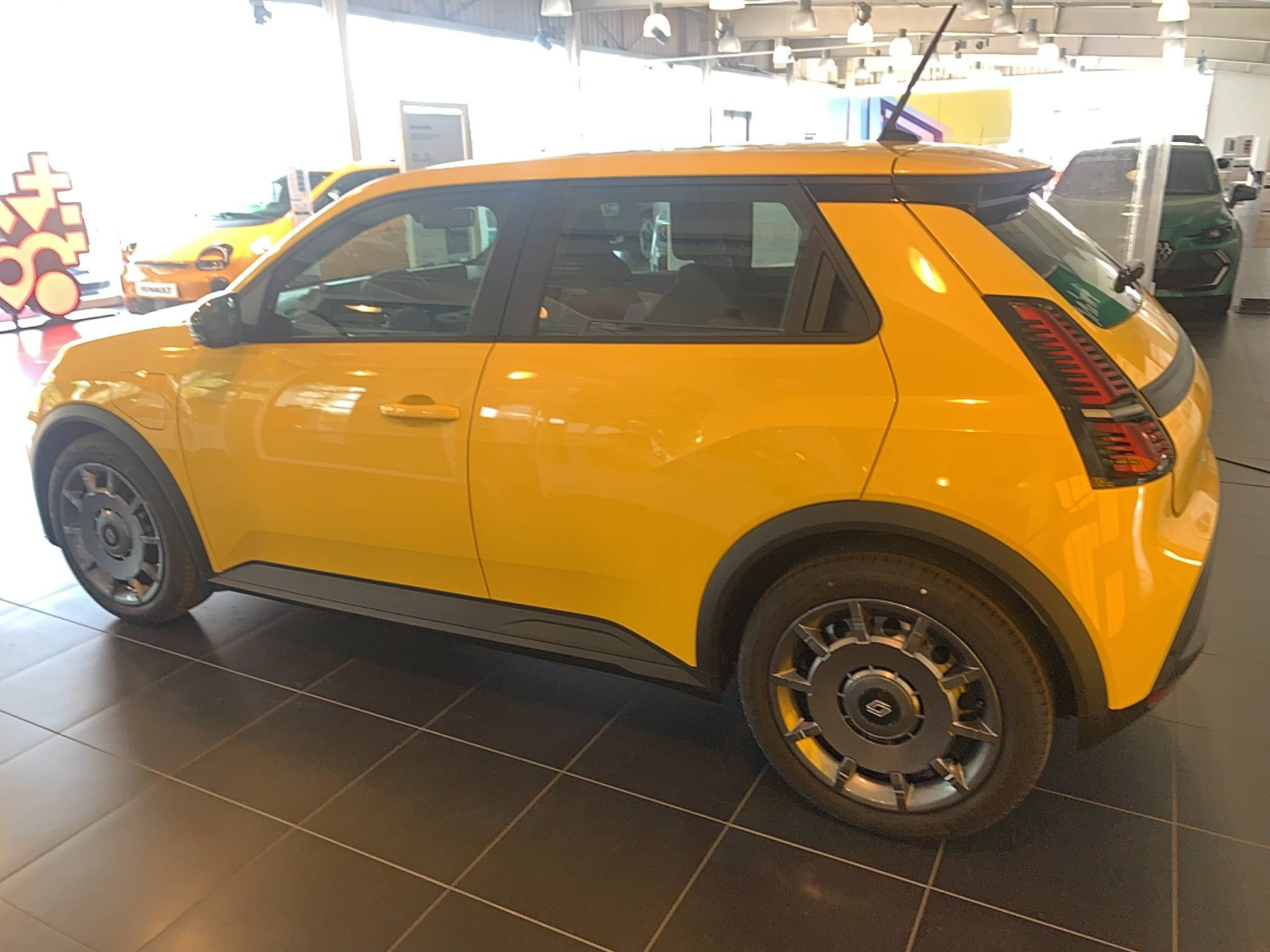 Vente en ligne Renault R5 E-Tech  120 ch autonomie urbaine au prix de 29 340 €