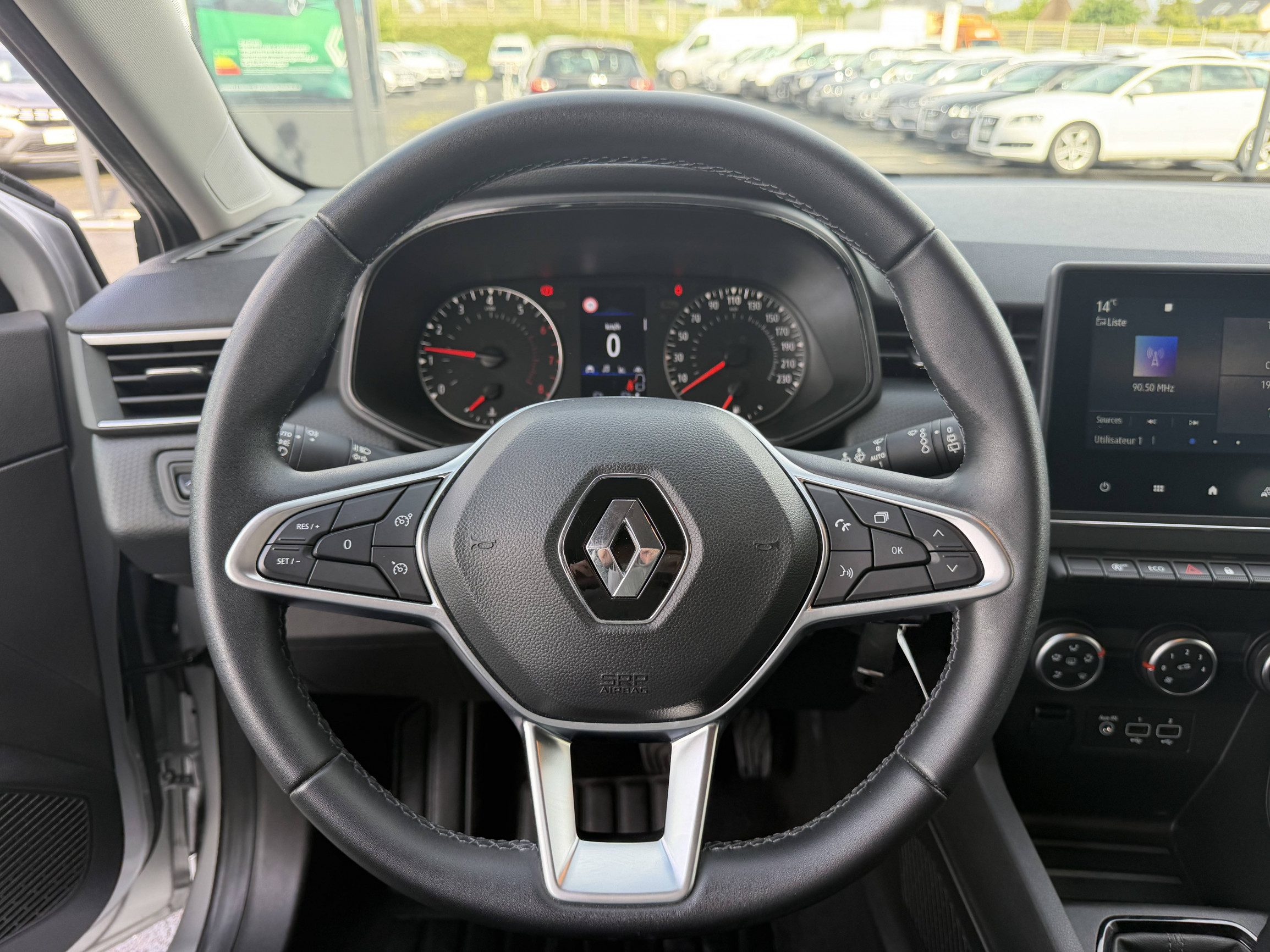 Vente en ligne Renault Clio 5 Clio TCe 90 au prix de 14 990 €