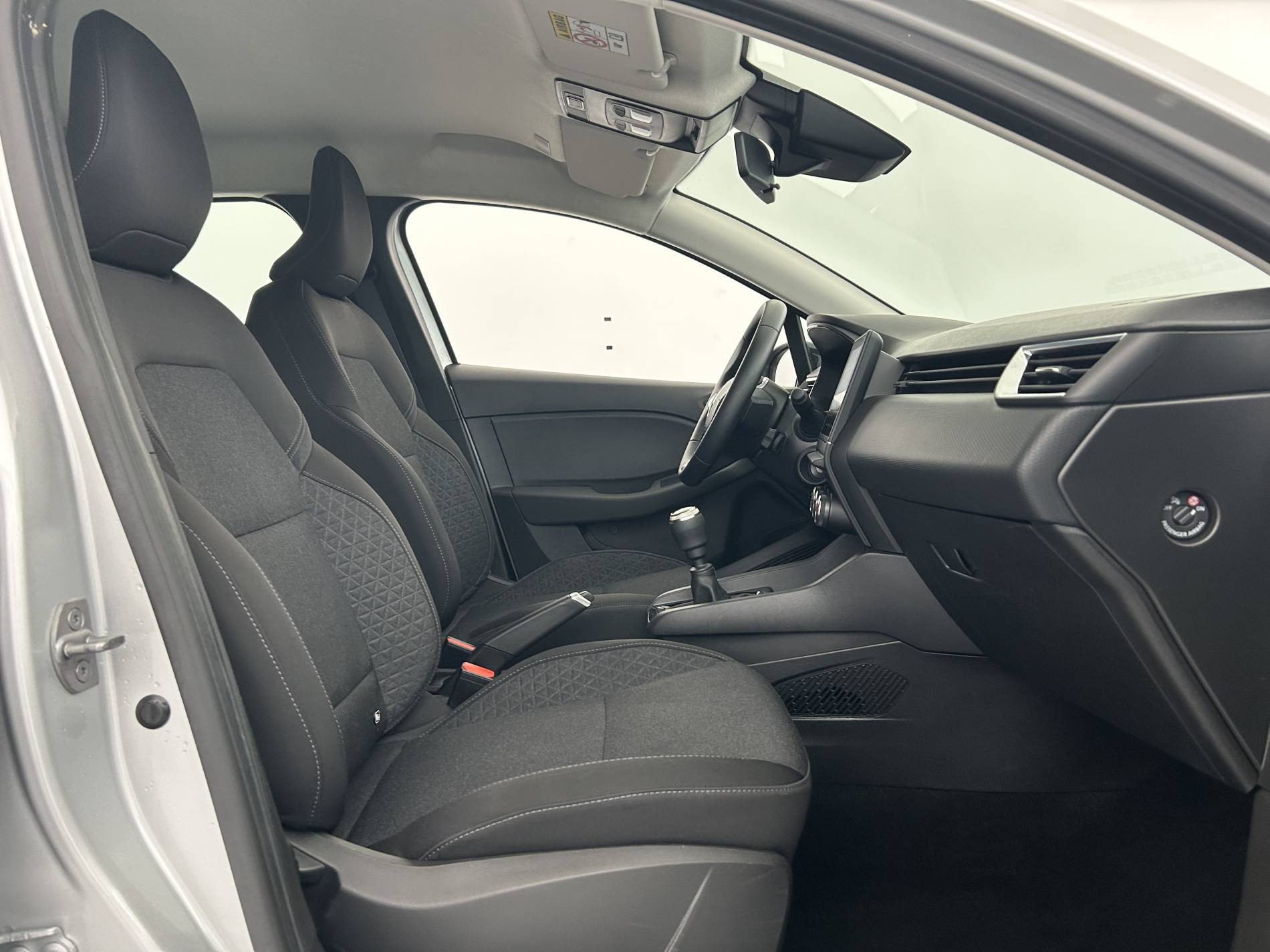 Vente en ligne Renault Clio 5 Clio TCe 90 au prix de 15 490 €