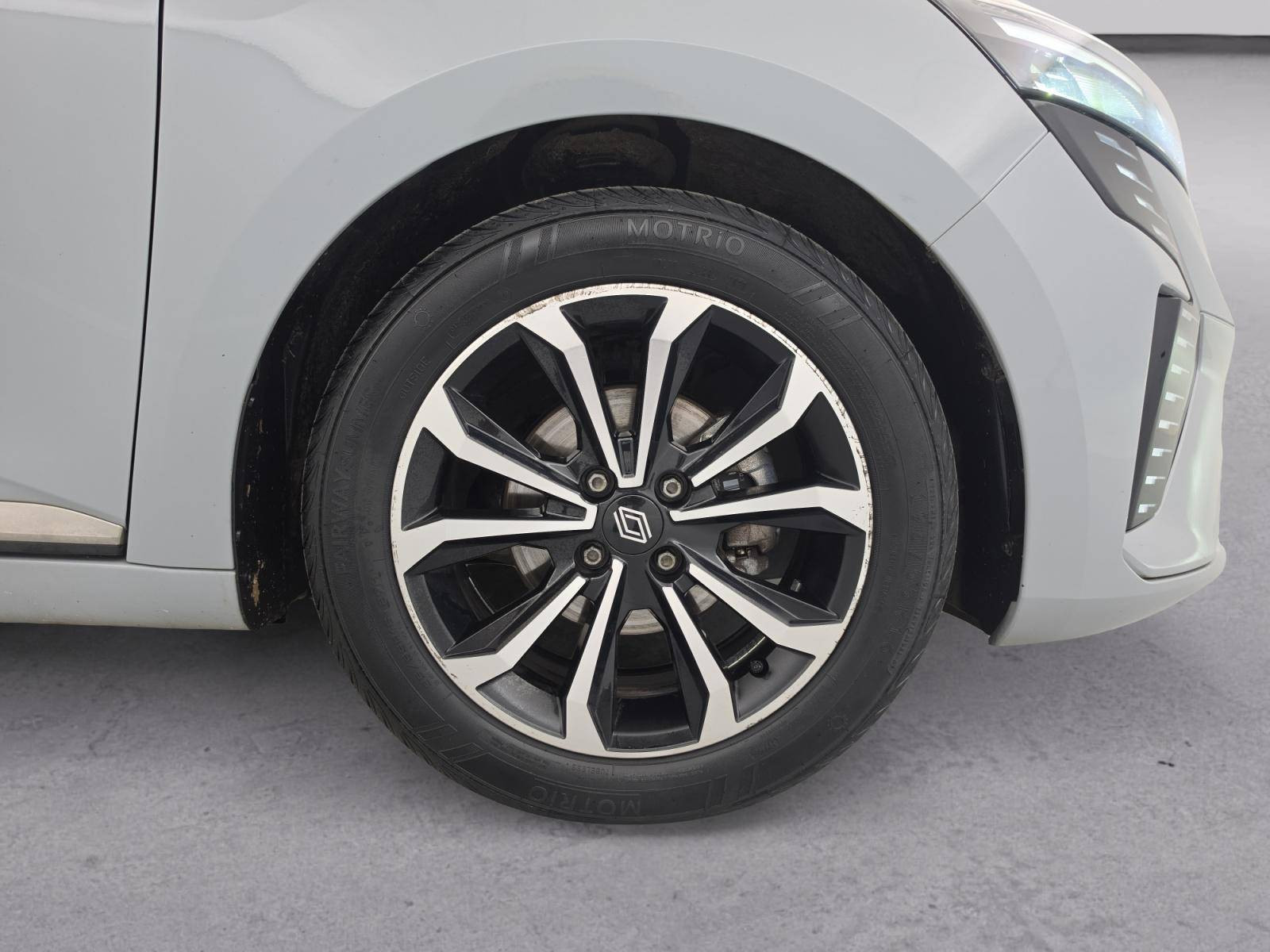 Vente en ligne Renault Clio 5 Clio TCe 90 au prix de 16 390 €