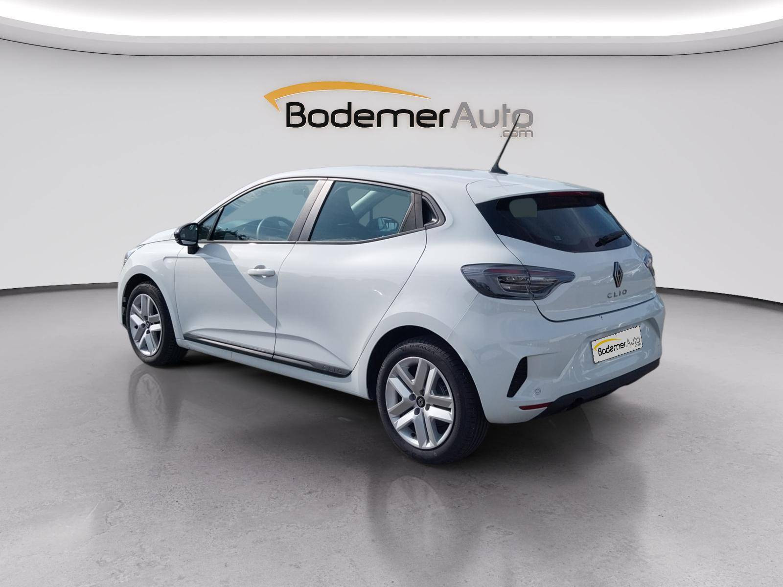 Vente en ligne Renault Clio 5 Clio Blue dCi 100 ch GSR2 au prix de 17 990 €
