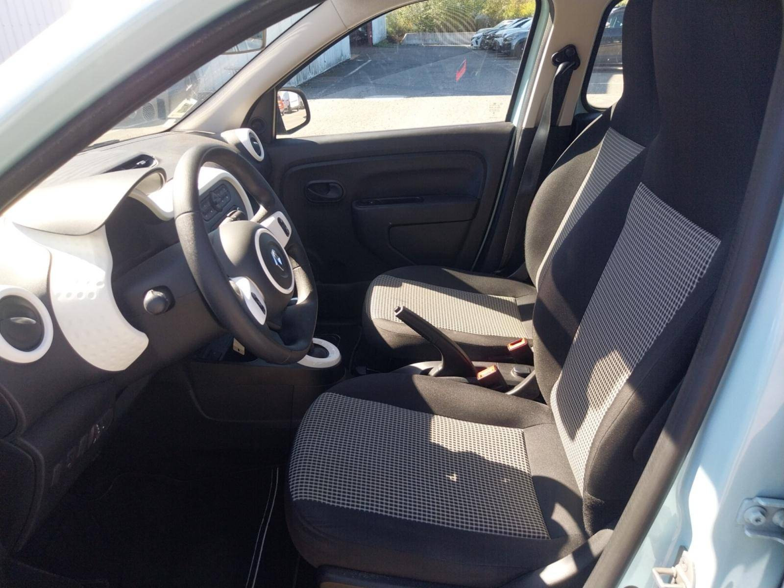 Vente en ligne Renault Twingo Electrique Twingo III E-Tech au prix de 11 490 €